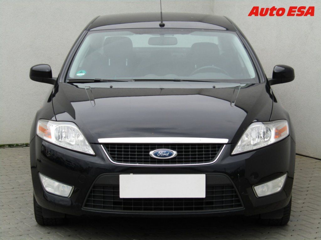 Ford Mondeo, 2.0i - fotka 2
