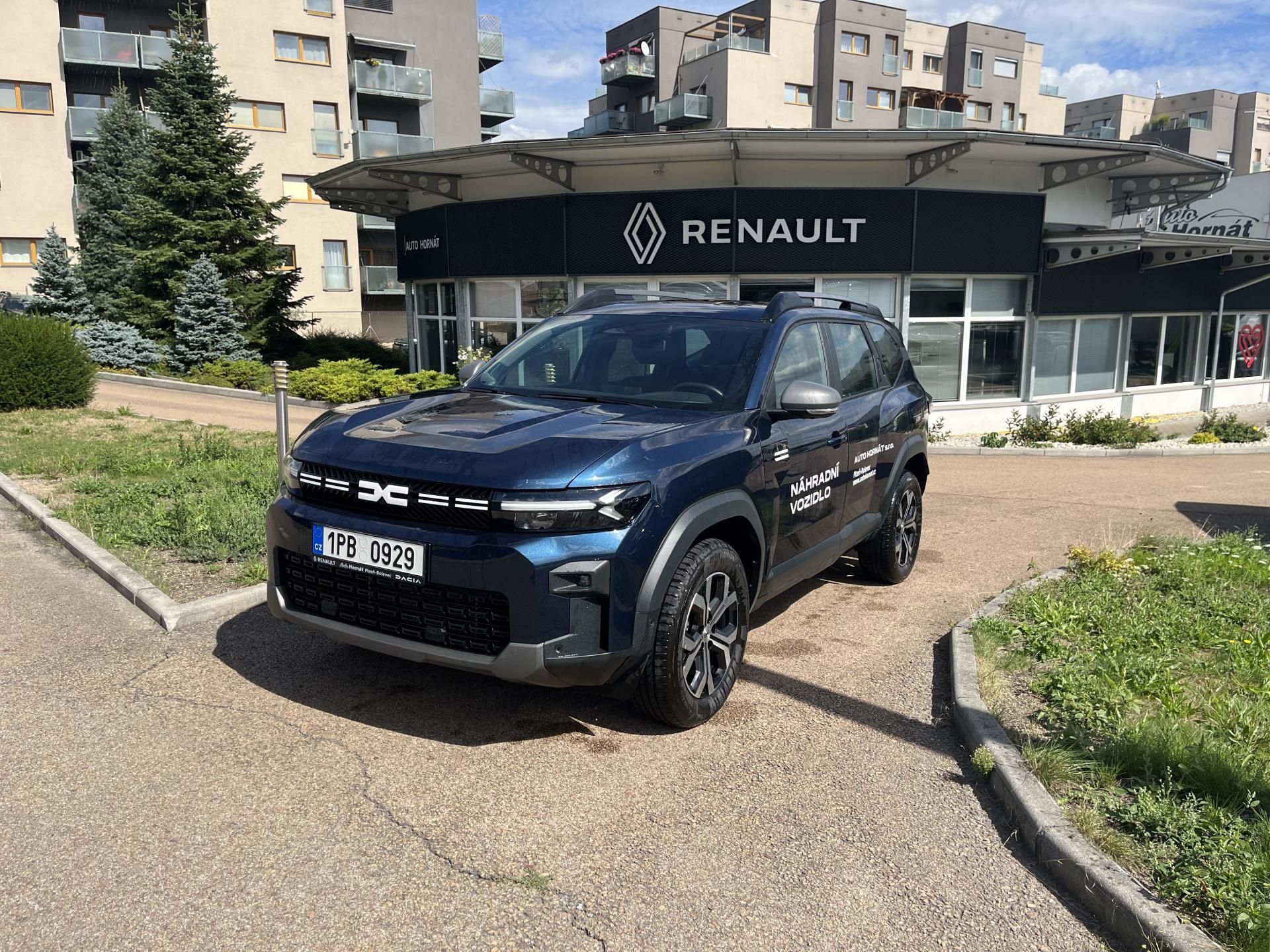 Dacia Bigster, Expression Hybrid 155