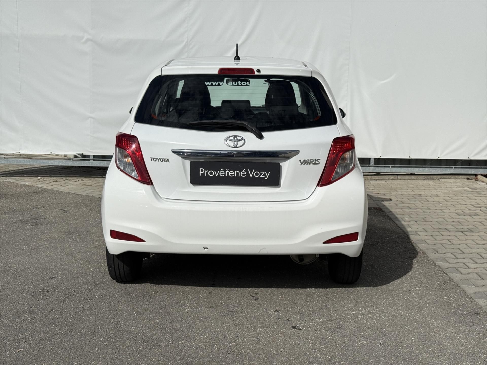 Toyota Yaris, 1,0 AZ Power - fotka 5