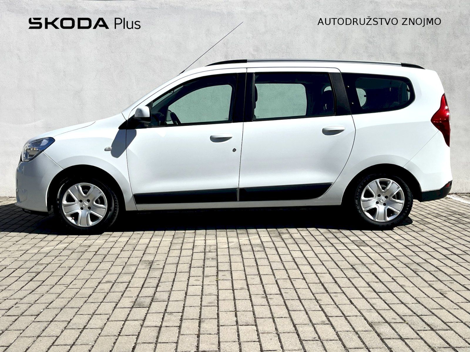 Dacia Lodgy, 1,6SCe 75 kW Arctica 7 míst LP - fotka 3