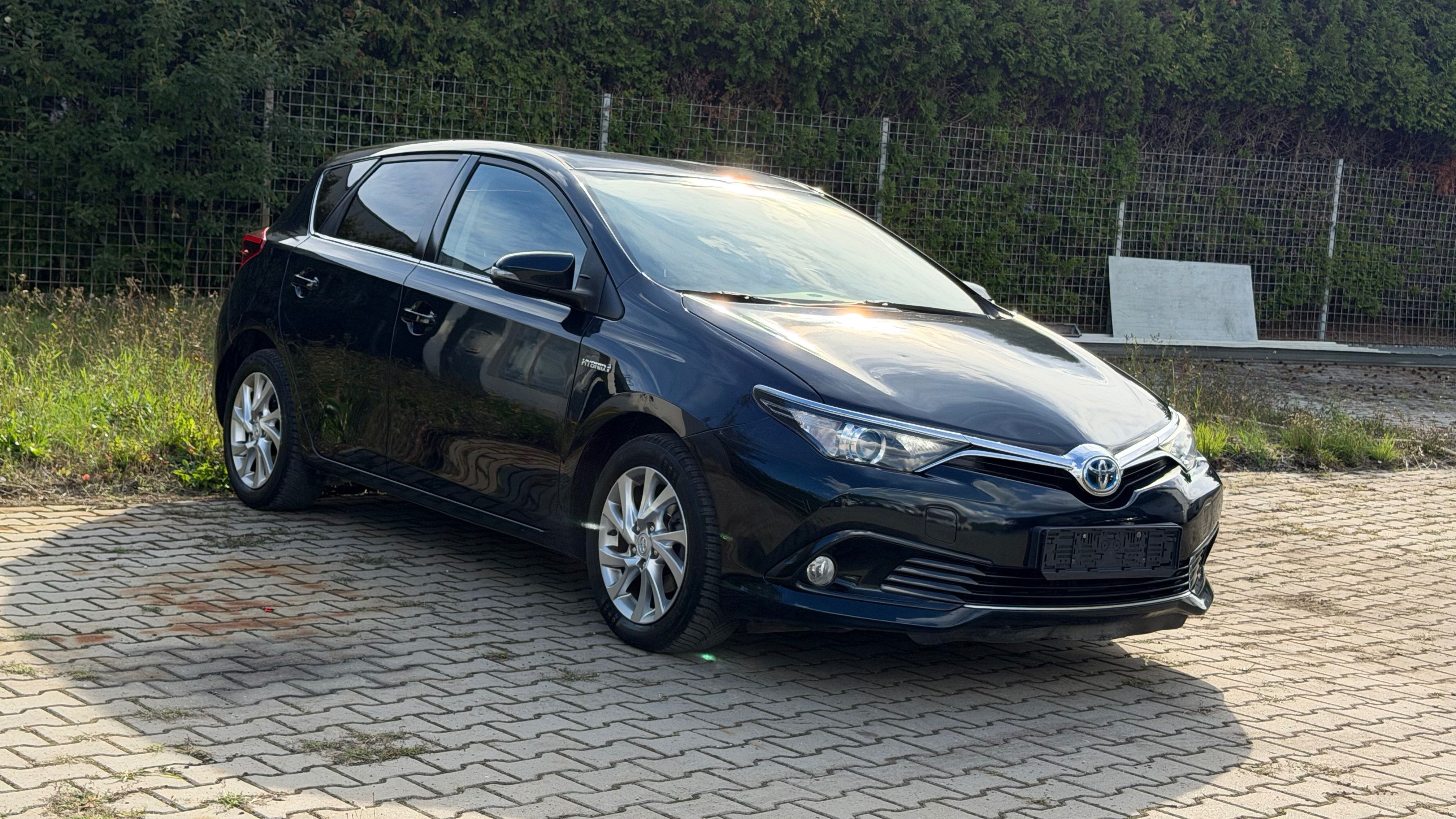 Toyota Auris, 1,8 i HYBRID KAMERA NAVI - fotka 3