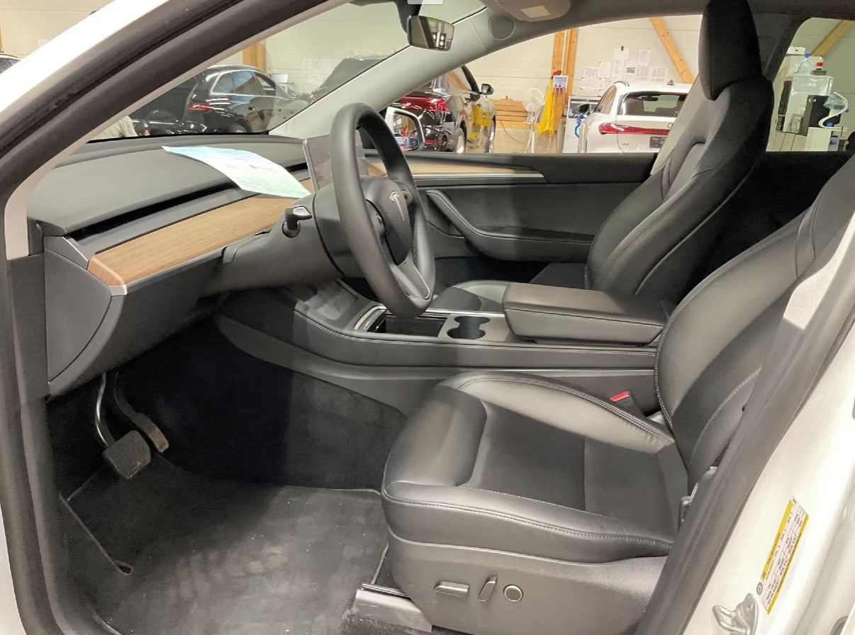 Tesla Model Y, Long Range Dual AWD*Kůže* - fotka 6
