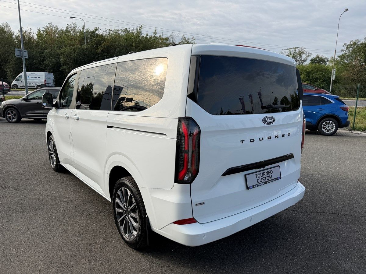 Ford Tourneo Custom, Titanium X L1, 2.5 Duratec Hyb - fotka 5