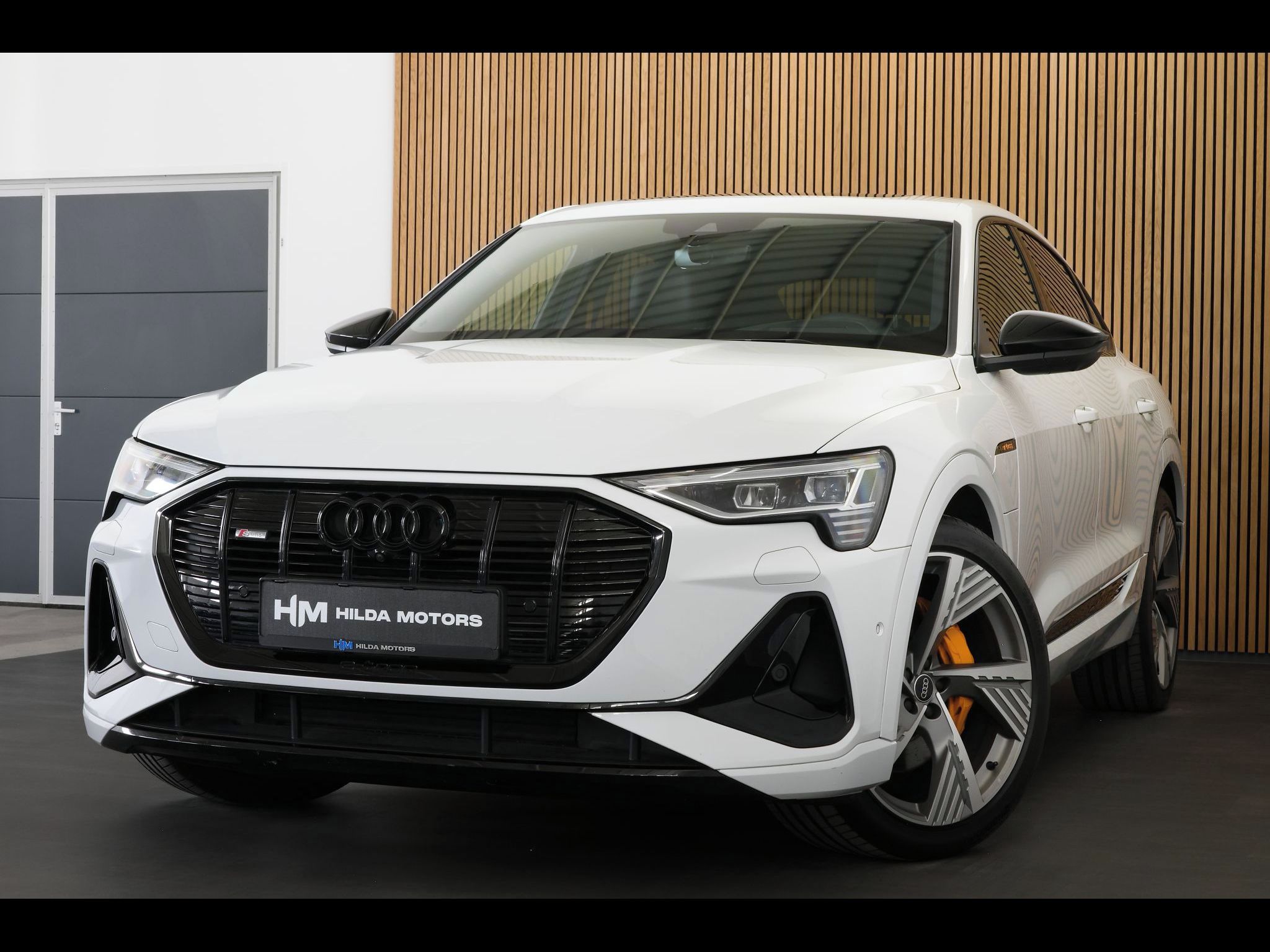Audi e-tron, 55 300kW Sportback Black Edice - fotka 4