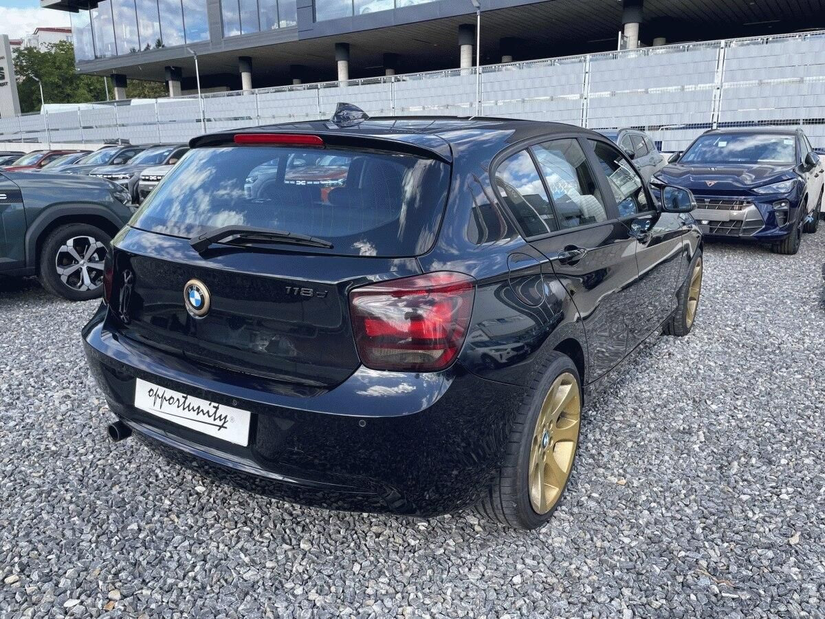 BMW Řada 1, 118 D,2.0,105kW - fotka 5
