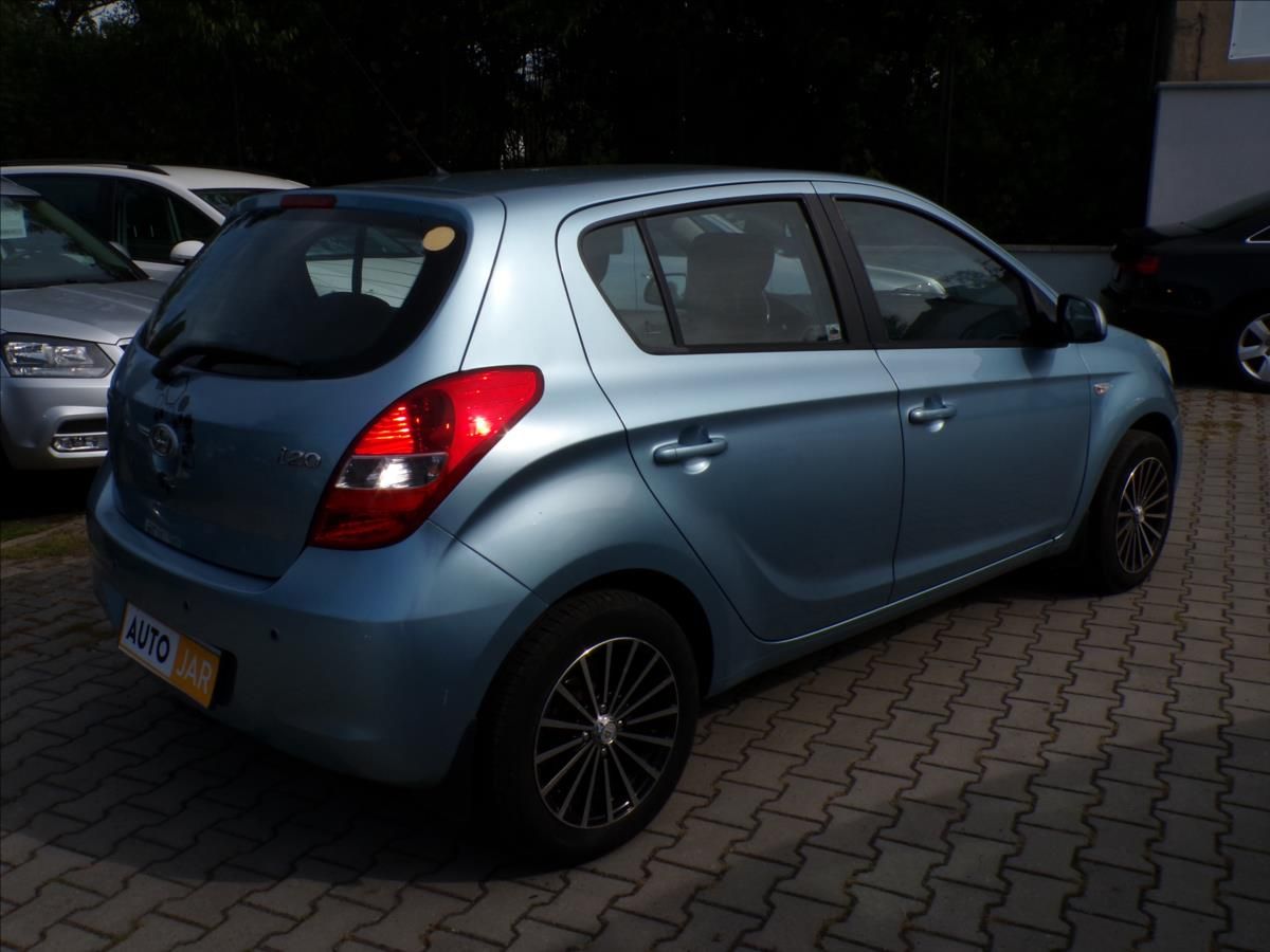 Hyundai i20, 1,4 LPG+Benzín  KLIMATIZACE - fotka 4