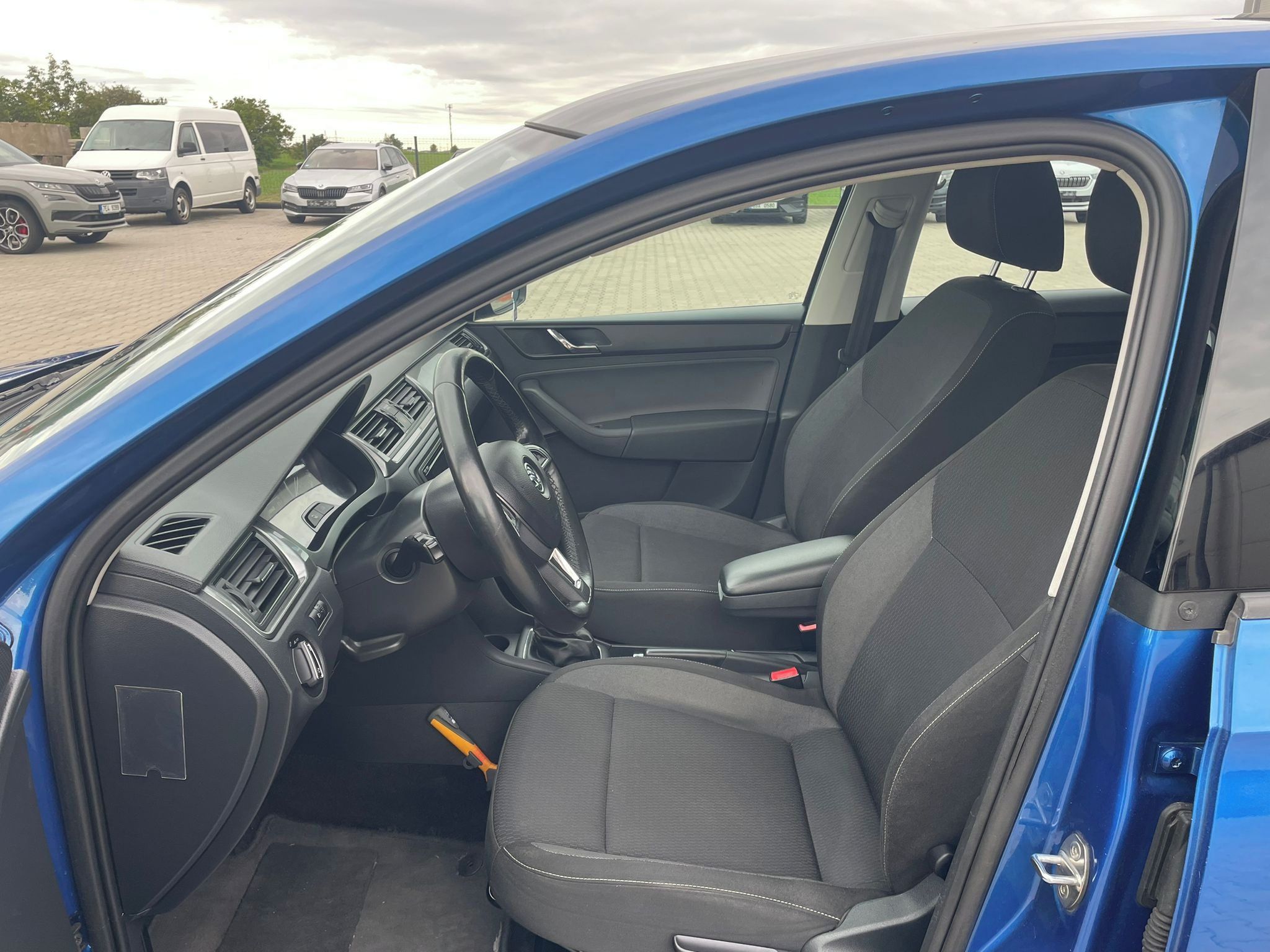 Škoda Rapid, 1.2Tsi 63kw, vybavený,tempomat - fotka 5