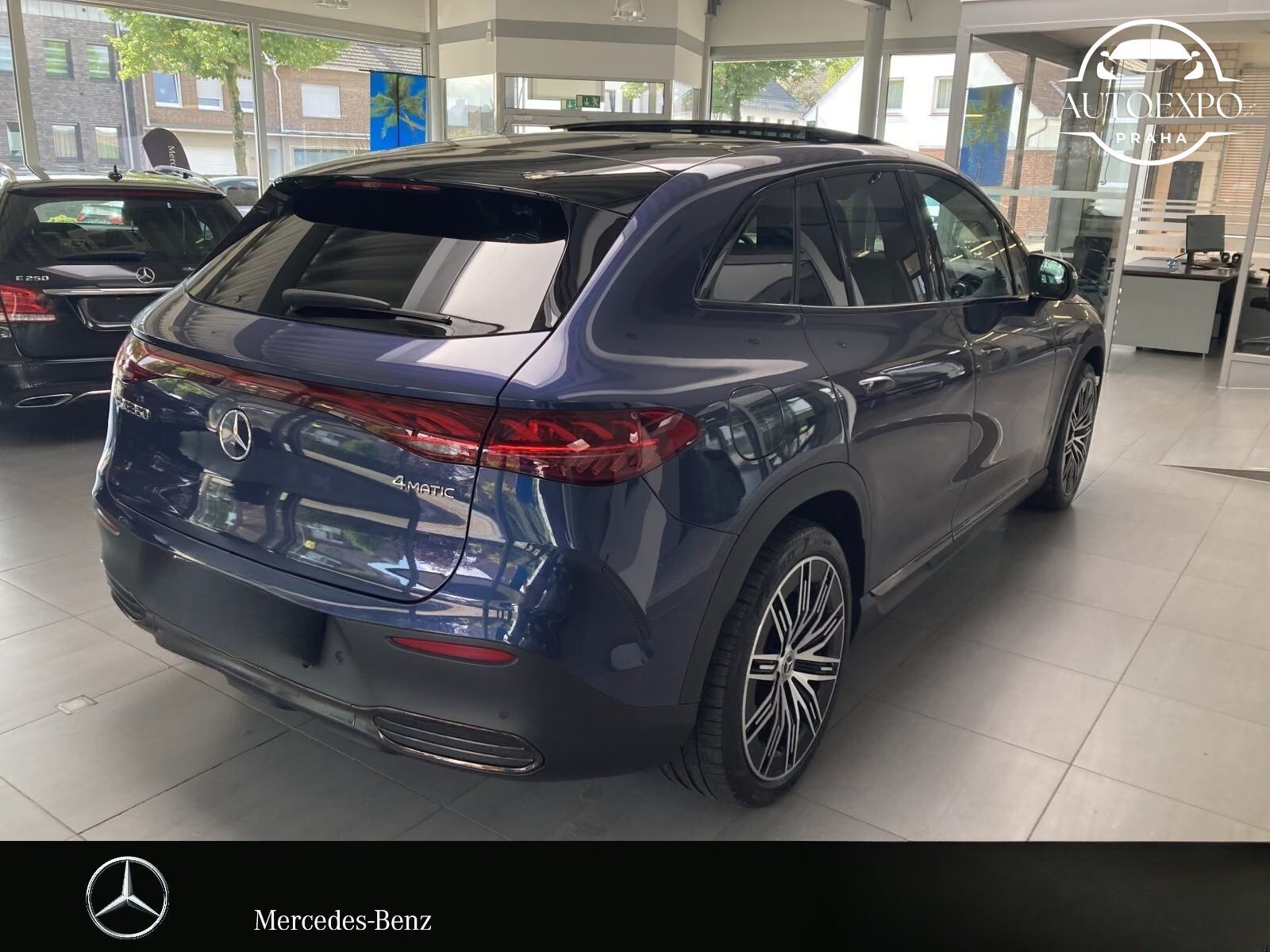 Mercedes-Benz EQE, EQE 350 4Matic* AMG* - fotka 4