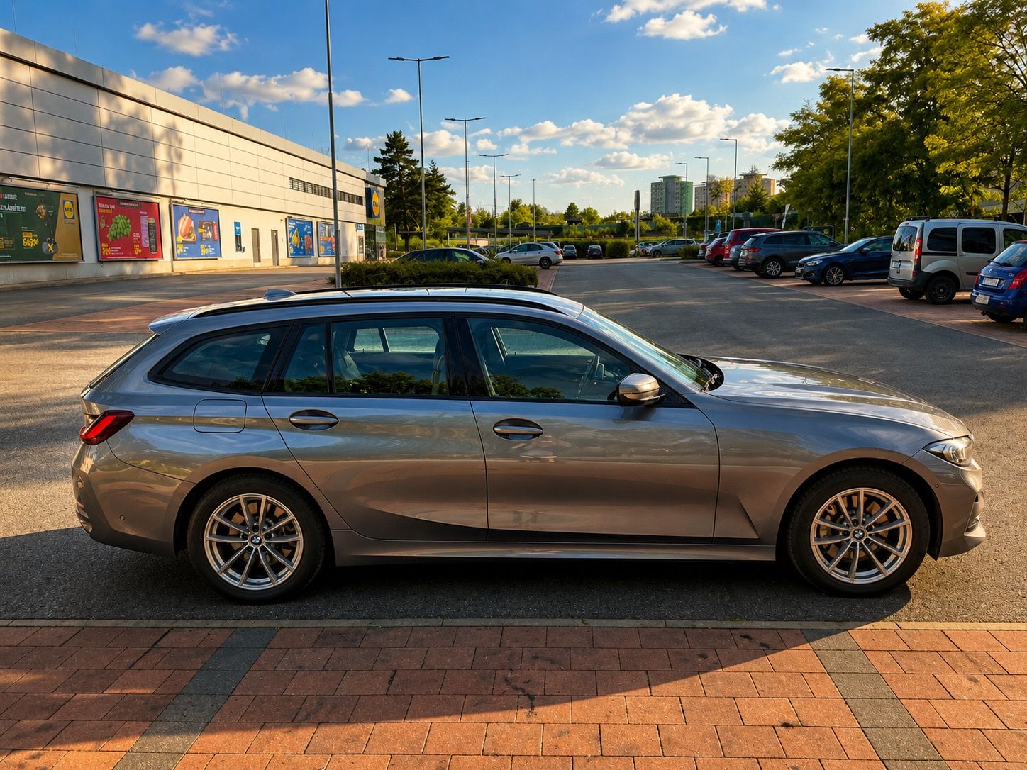 BMW Řada 3, BMW 330D. 2023 rok. 210 kw DPH - fotka 5