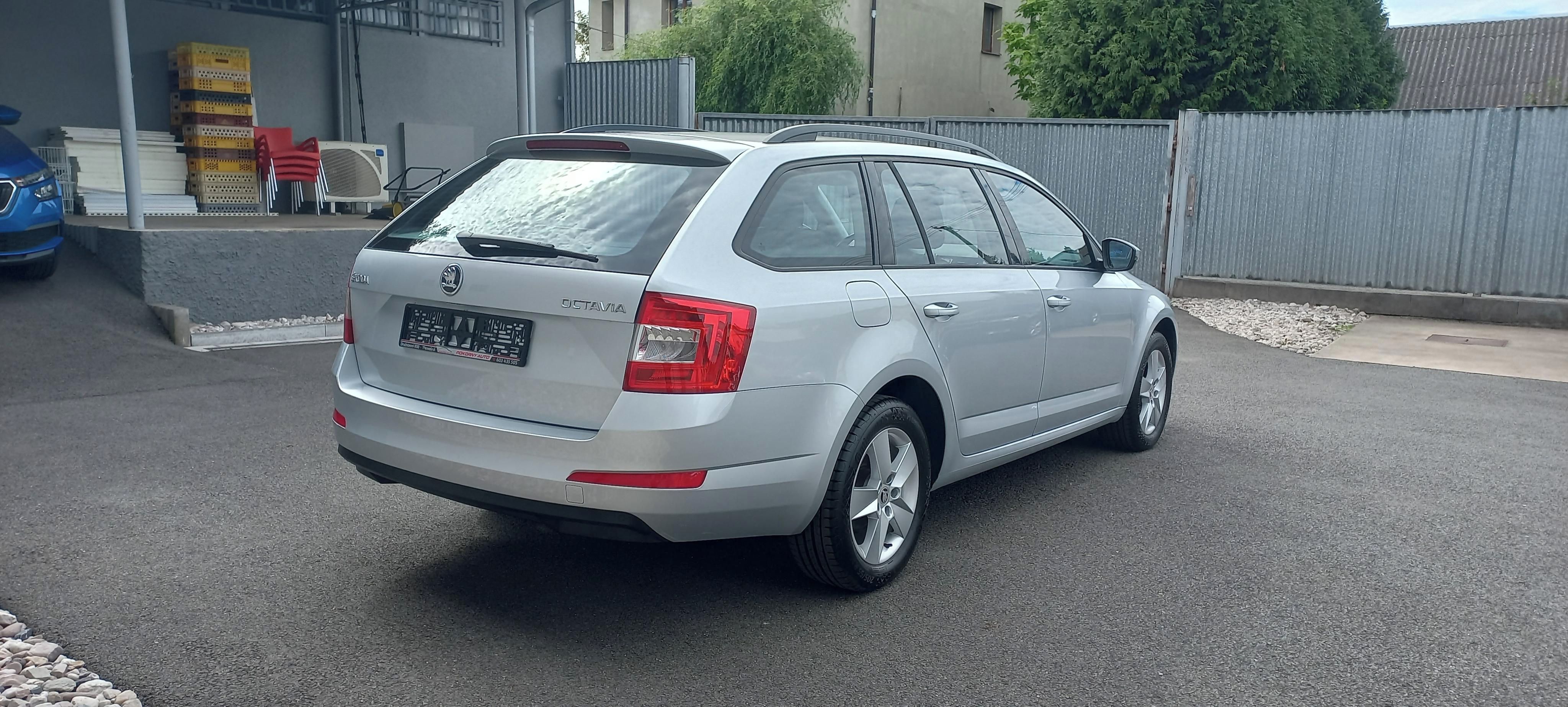 Škoda Octavia, 1.4 TSI 150, AMBITION - fotka 2