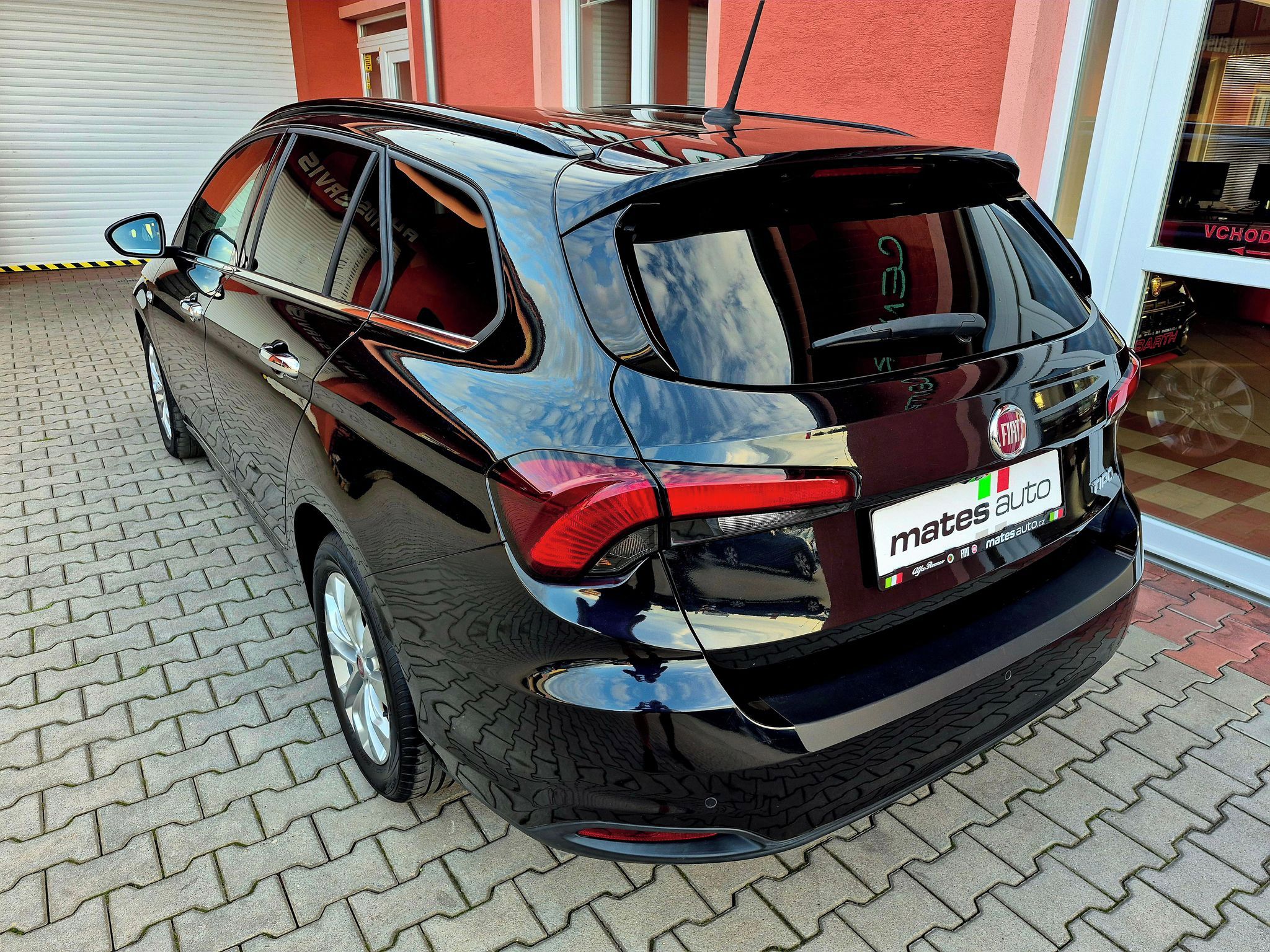 Fiat Tipo, 1.4 TURBO 88kw Lounge - fotka 3