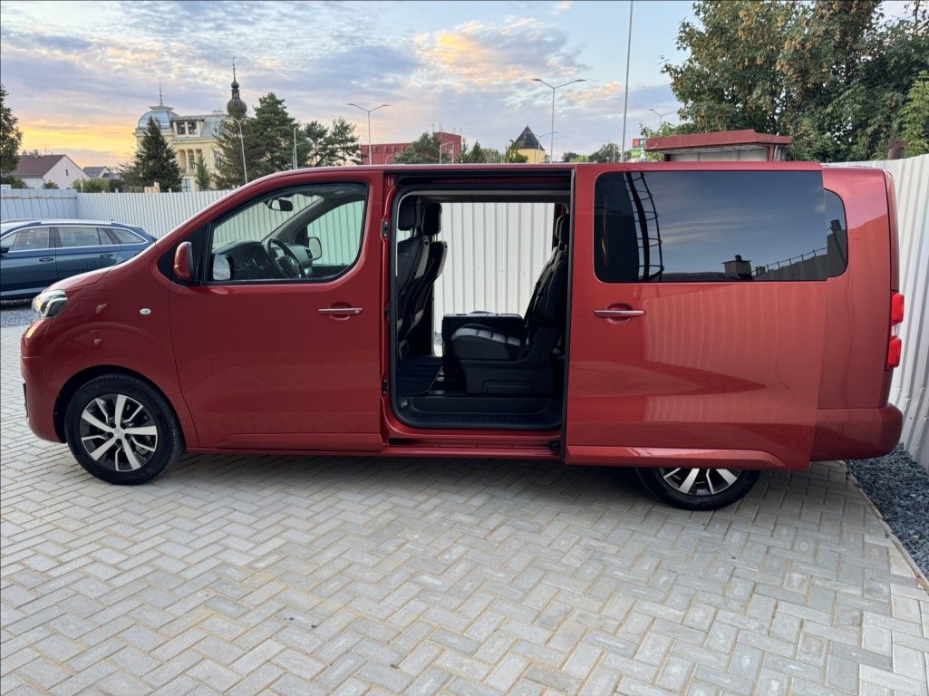 Toyota Proace Verso, 2,0 D-4D 8míst VIP LONG DPH ČR - fotka 5