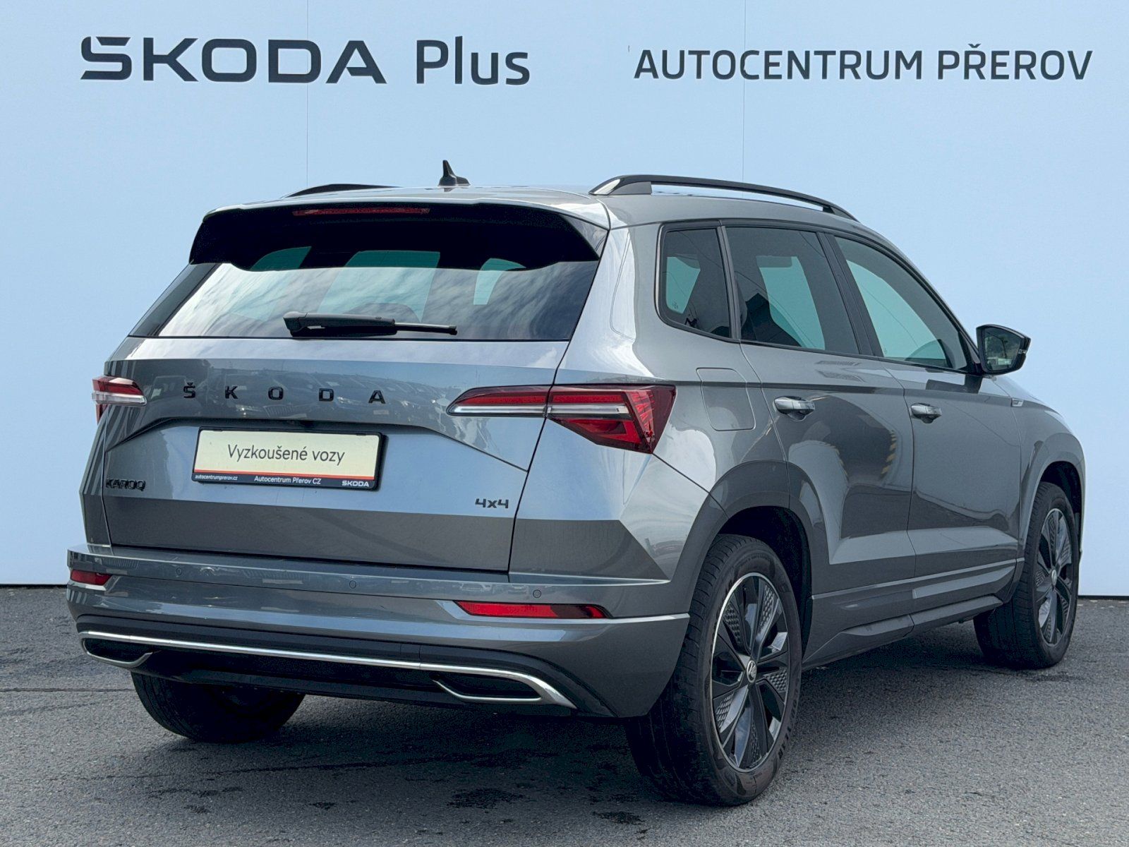 Škoda Karoq, 2.0TSI 140kW DSG 4x4 SportLine - fotka 2