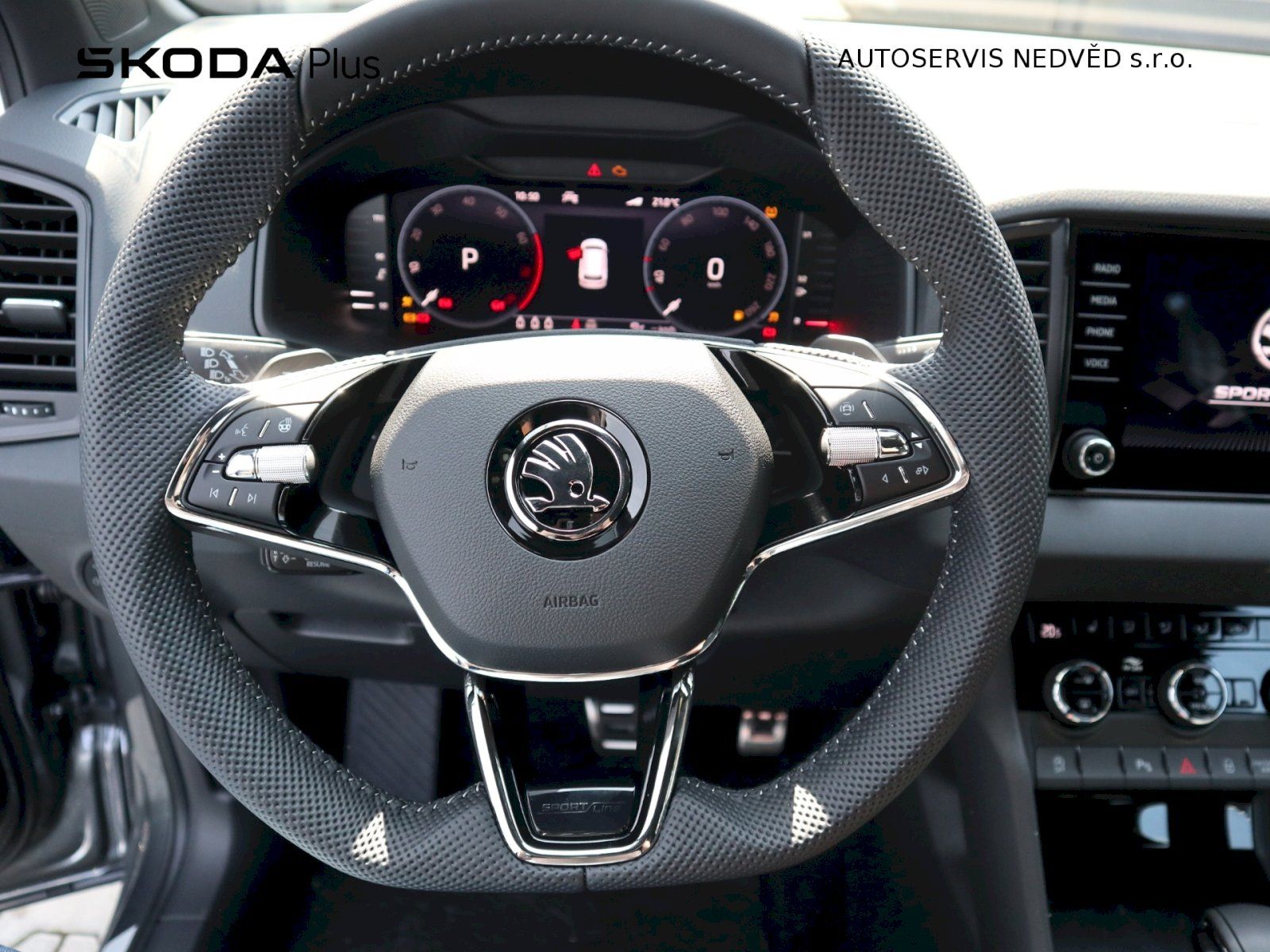 Škoda Karoq, Sportline 1,5 TSI 110 kW 7-stu - fotka 5