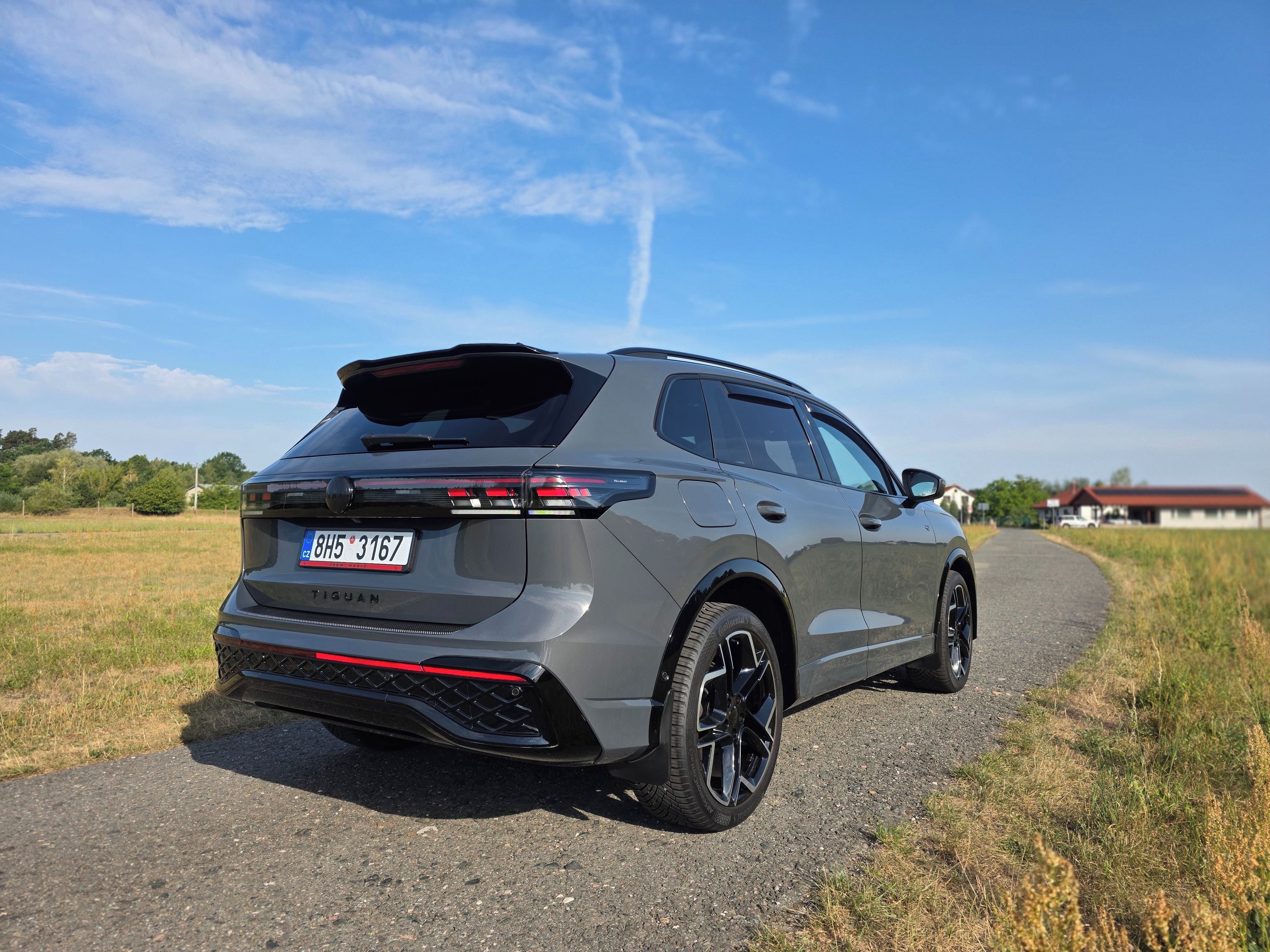 Volkswagen Tiguan - fotka 3