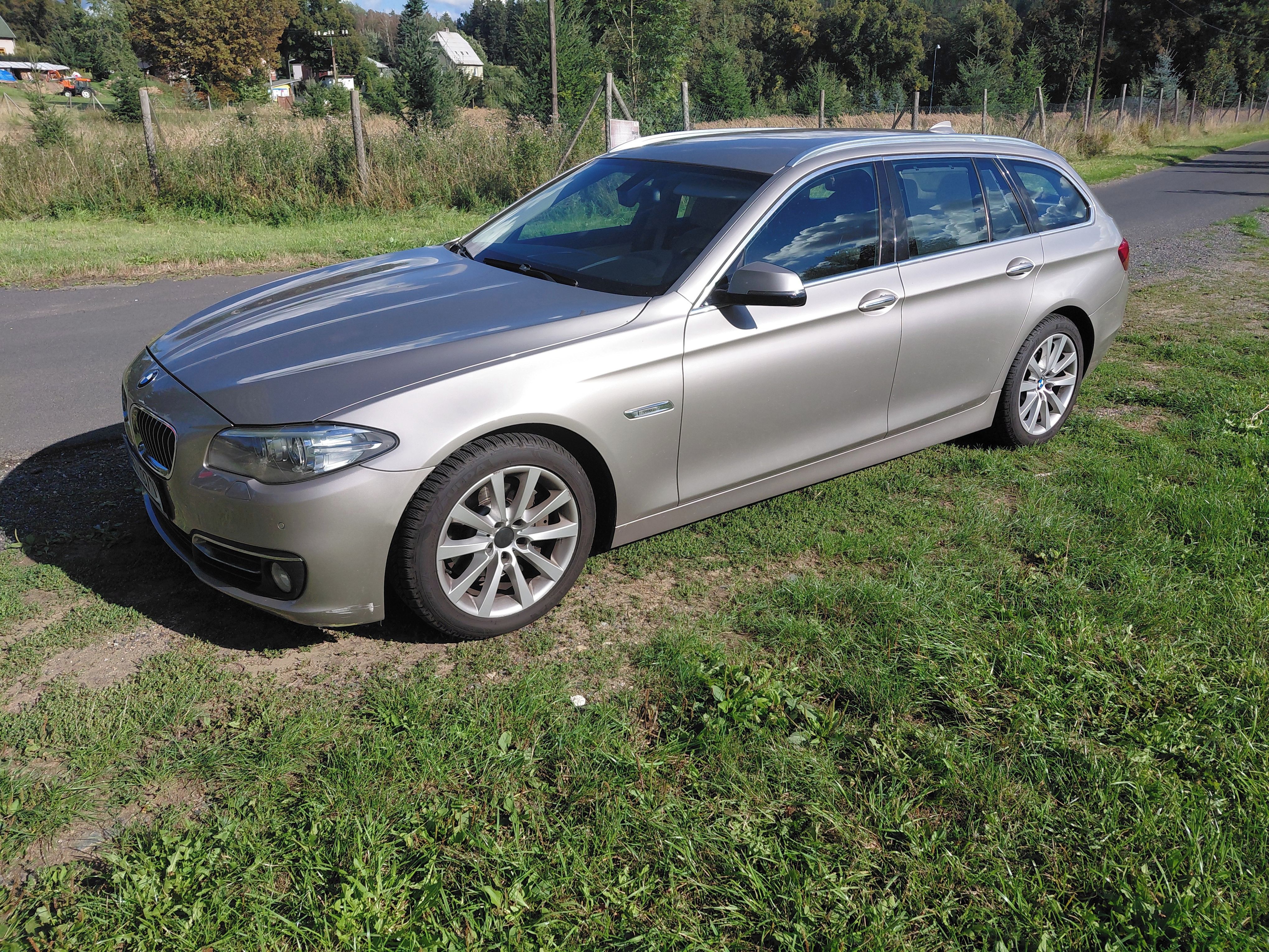BMW Řada 5, F11 530 xd -automat - fotka 4
