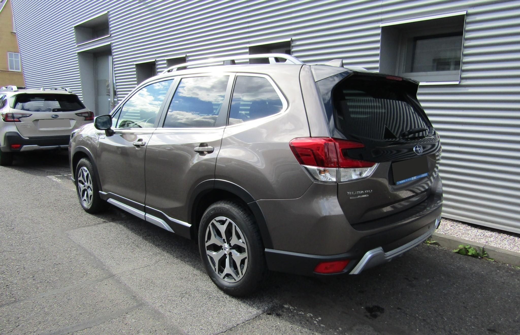 Subaru Forester, Comfort NAVI ČR serv. kň. - fotka 4