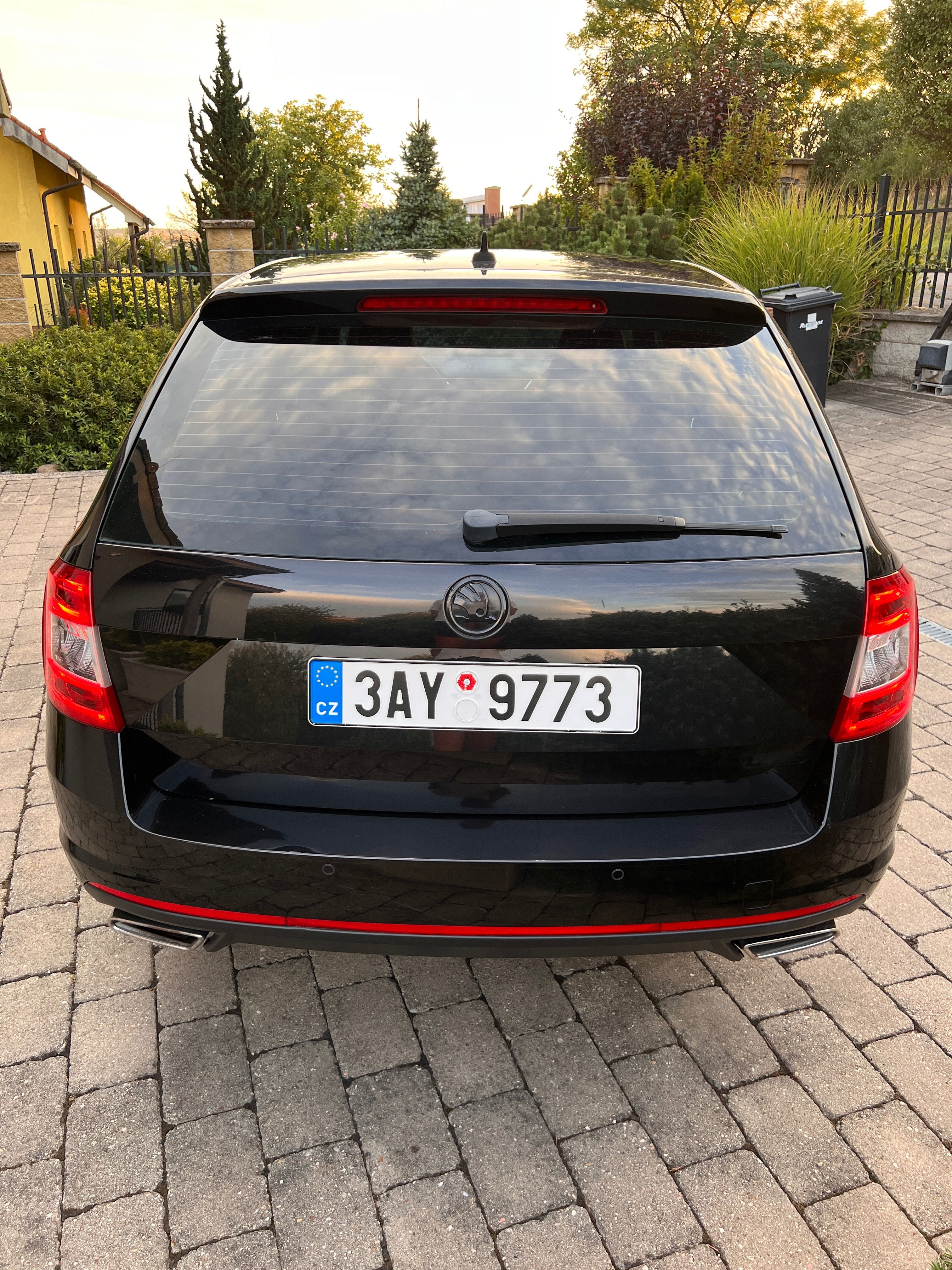 Škoda Octavia, Škoda Octavia RS 2.0 TDI DSG - fotka 3