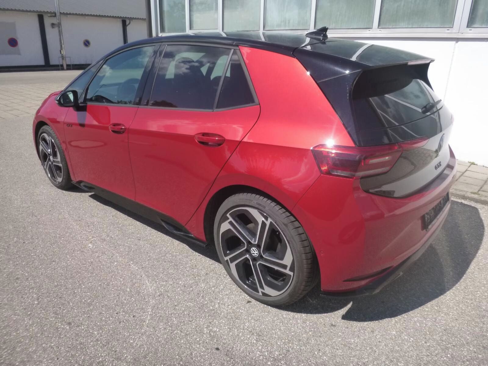 Volkswagen ID.3, GTX 210 kW*360° kamera*Navi* - fotka 2