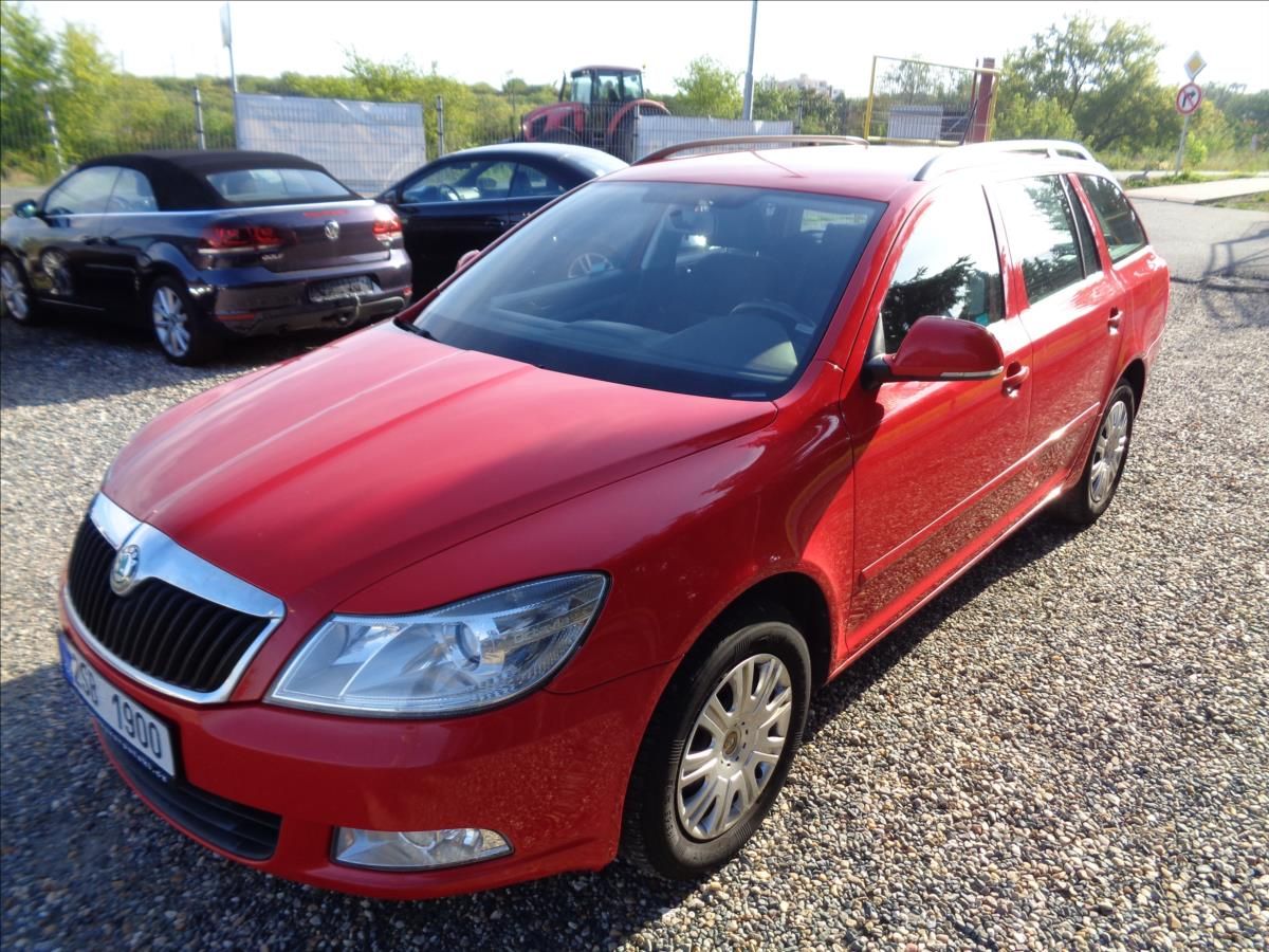 Škoda Octavia, 1,6 - fotka 3
