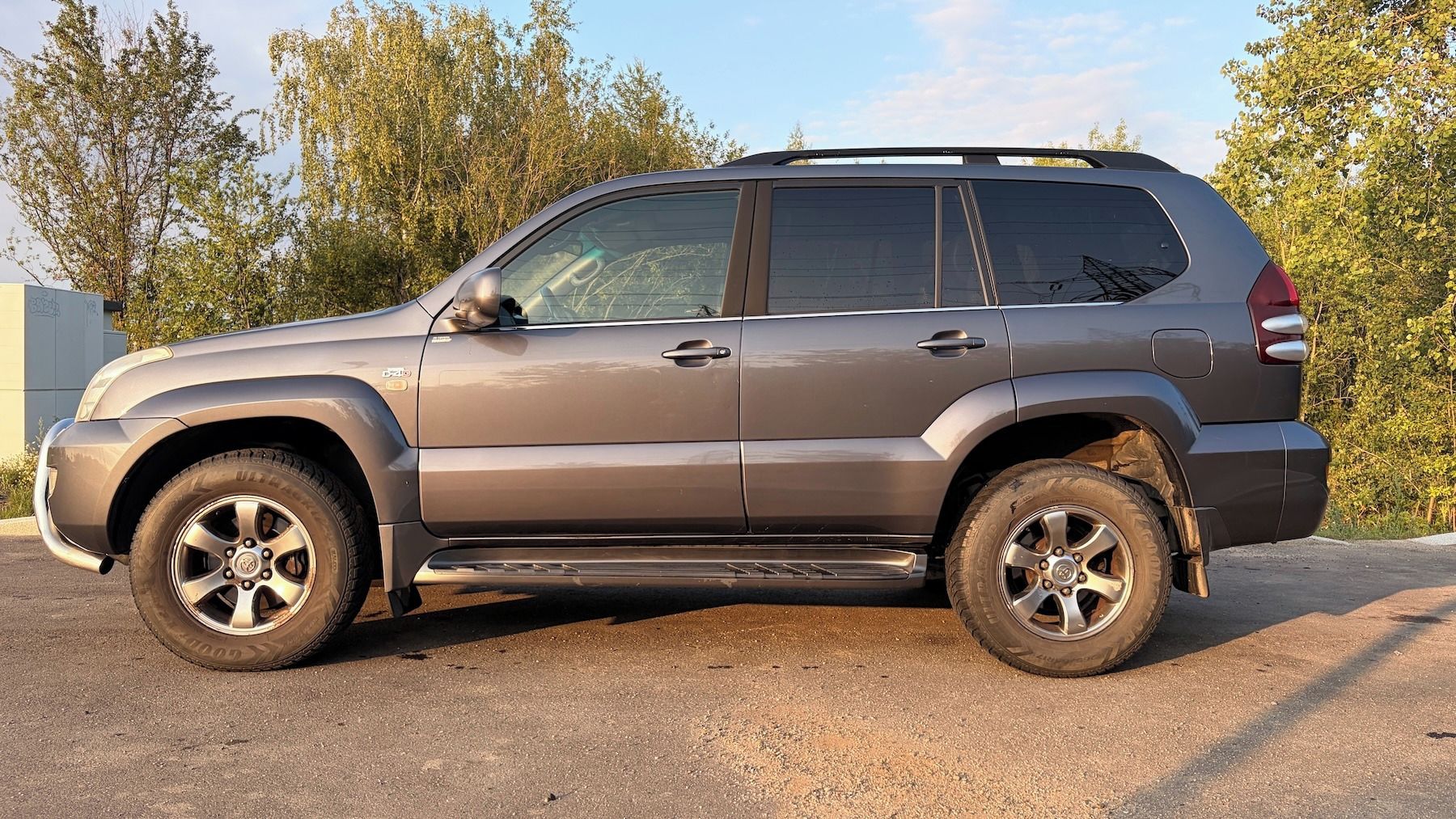 Toyota Land Cruiser, Toyota Land Cruiser, 8 míst - fotka 2