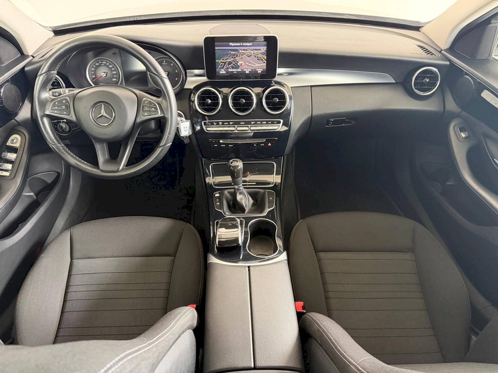 Mercedes-Benz Třídy C, C 200D 100 kW - fotka 5