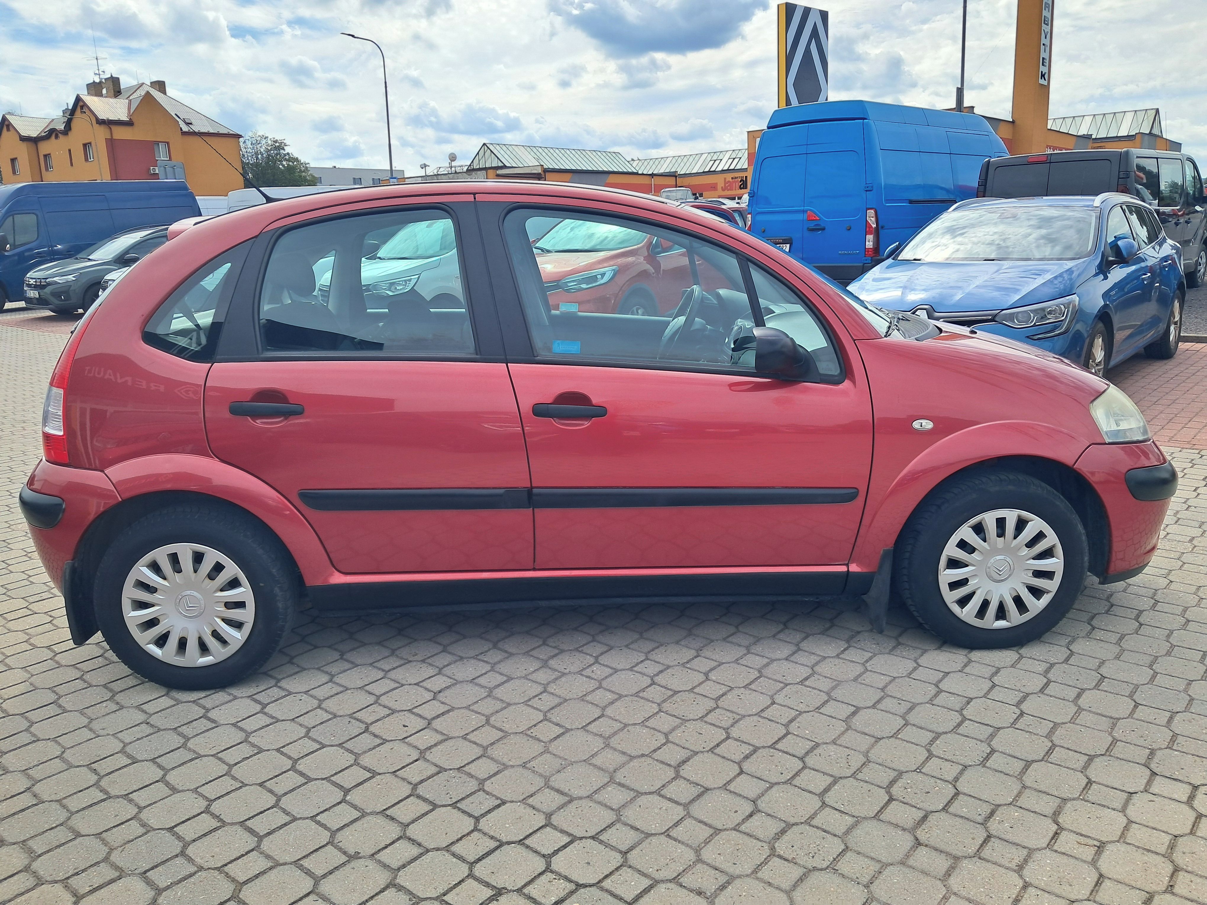 Citroën C3, 1.1/44kW/ČR/nová STK/2006 - fotka 6
