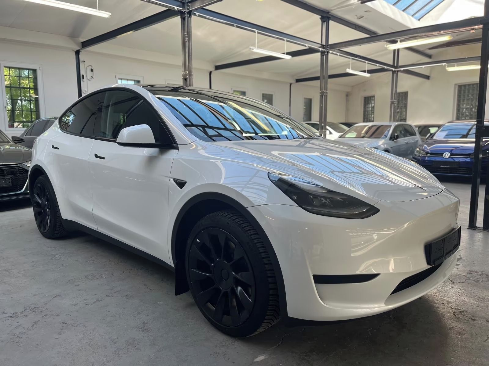 Tesla Model Y, Long Range RWD*Kůže*Navi* - fotka 3