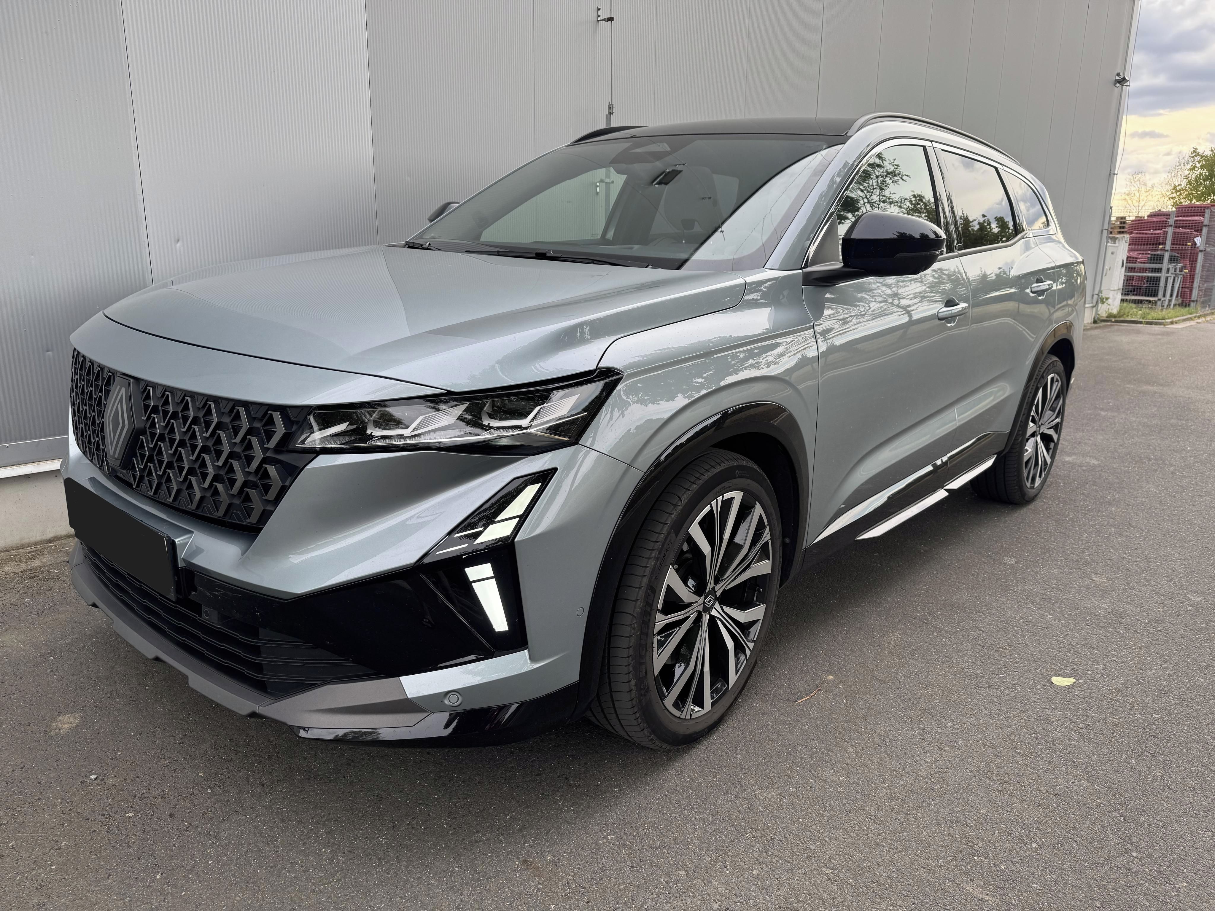 Renault Espace, Iconic full hybrid E-Tech 200