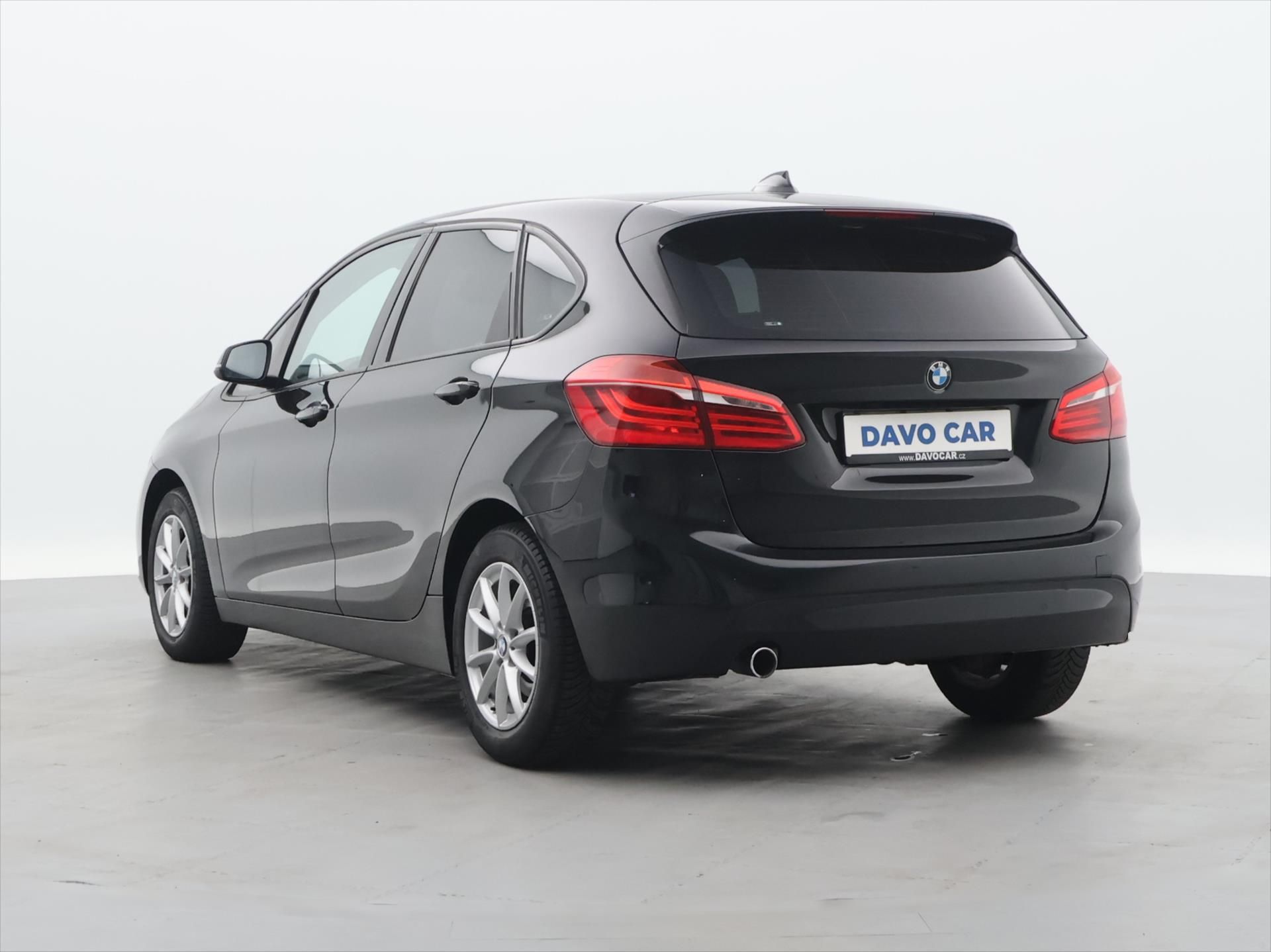 BMW Řada 2, 2,0 218d 100kW Aut. Comfort+ - fotka 5