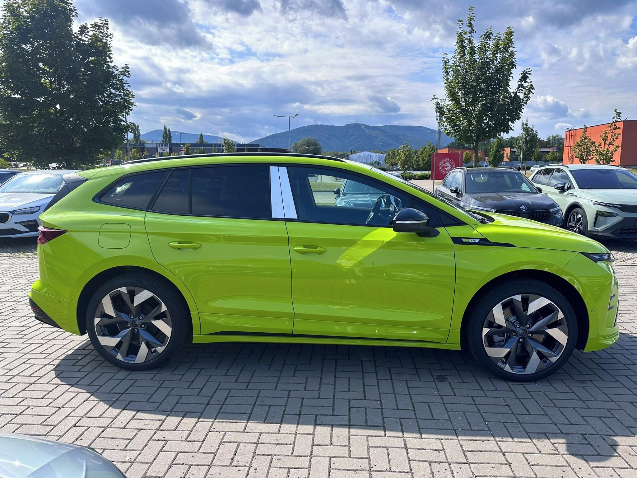 Škoda Enyaq, VRS, 4x4,250 kW, 82kWh,SKLADEM - fotka 5