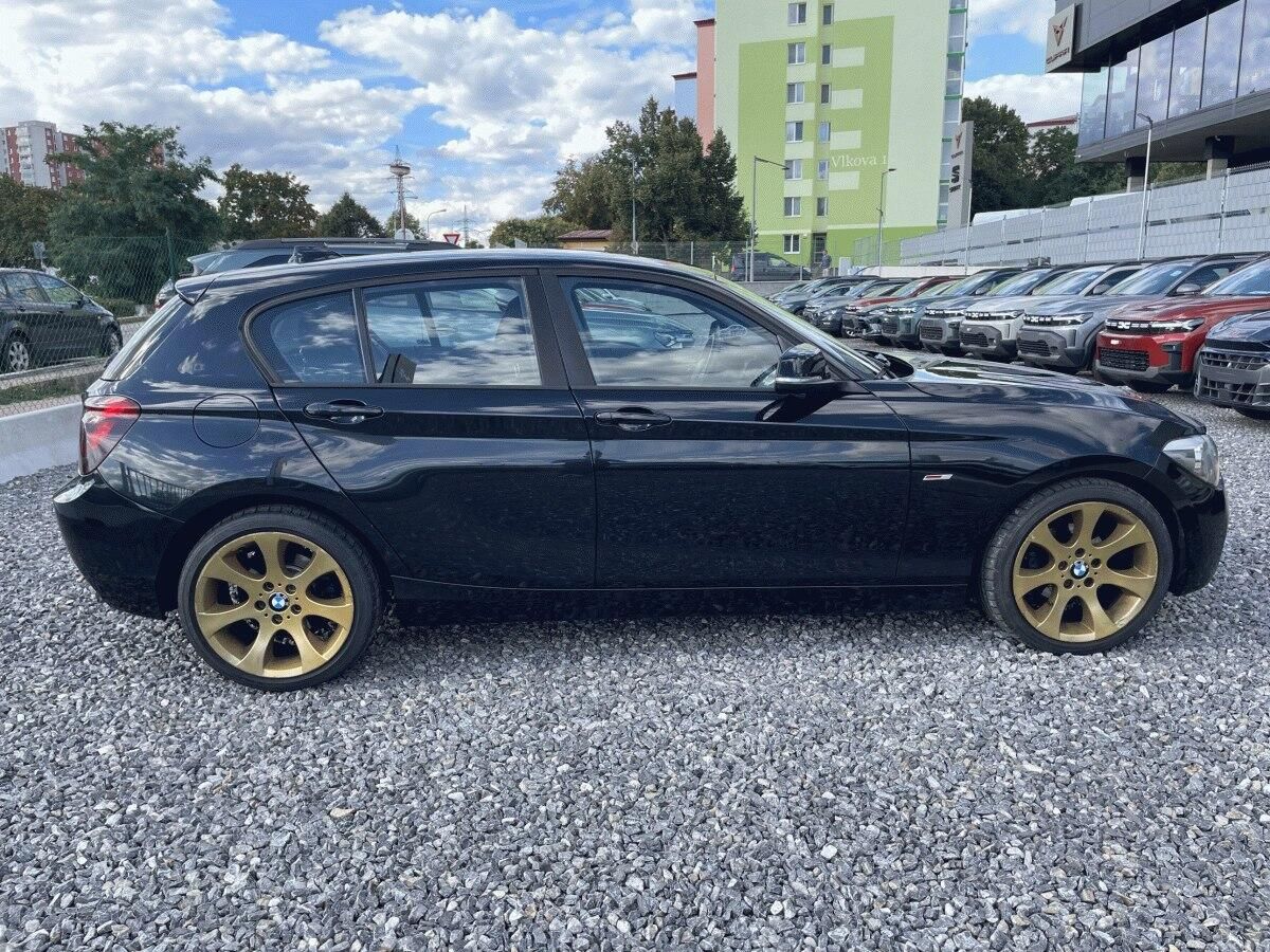 BMW Řada 1, 118 D,2.0,105kW - fotka 6