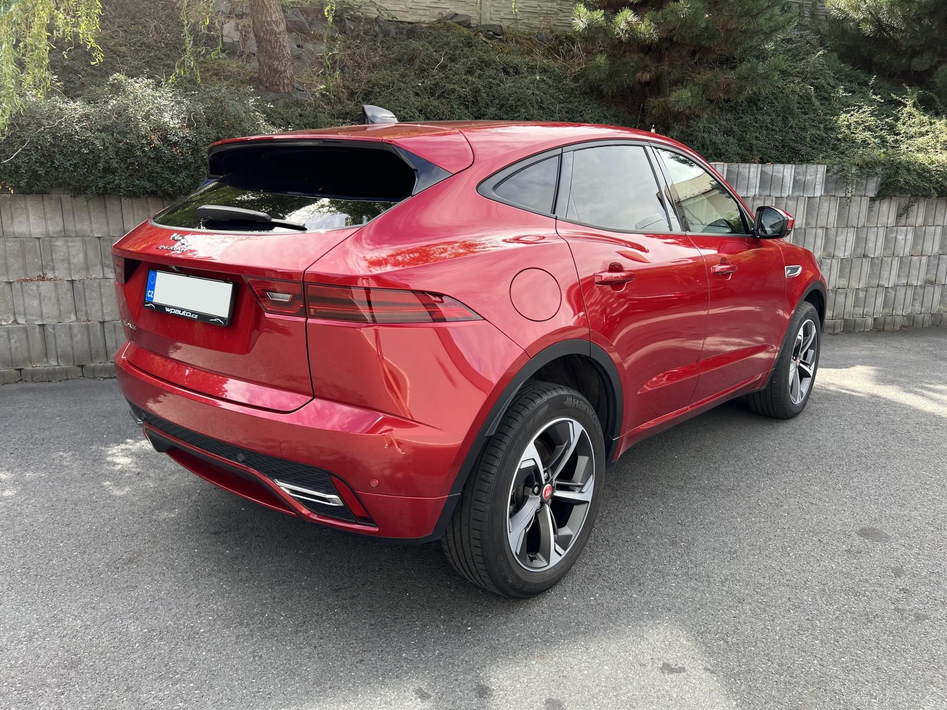 Jaguar E-Pace, 2.0 D165 AWD R-DYNAMIC - fotka 5