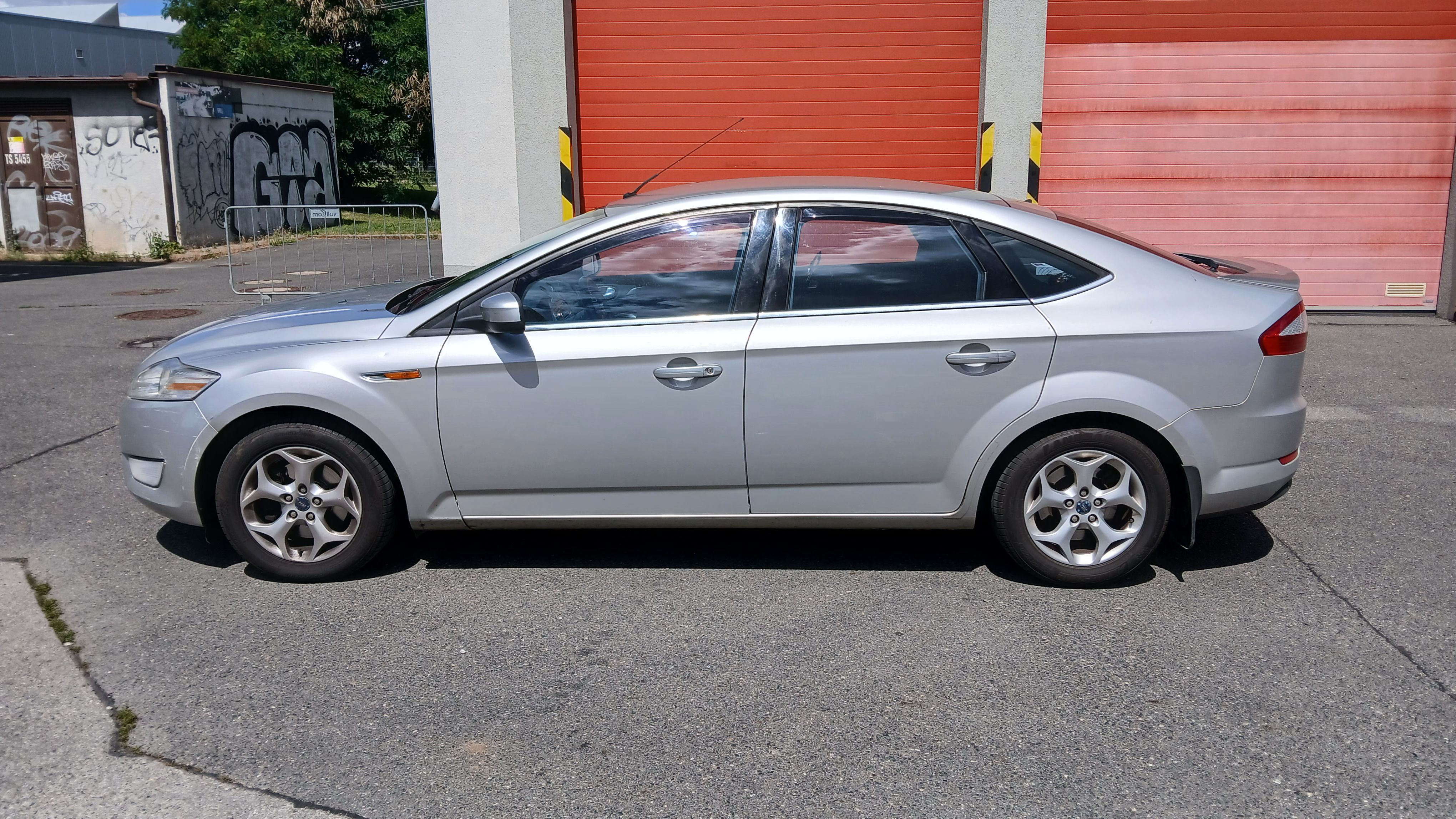 Ford Mondeo, Ford Mondeo 2.0 benzín