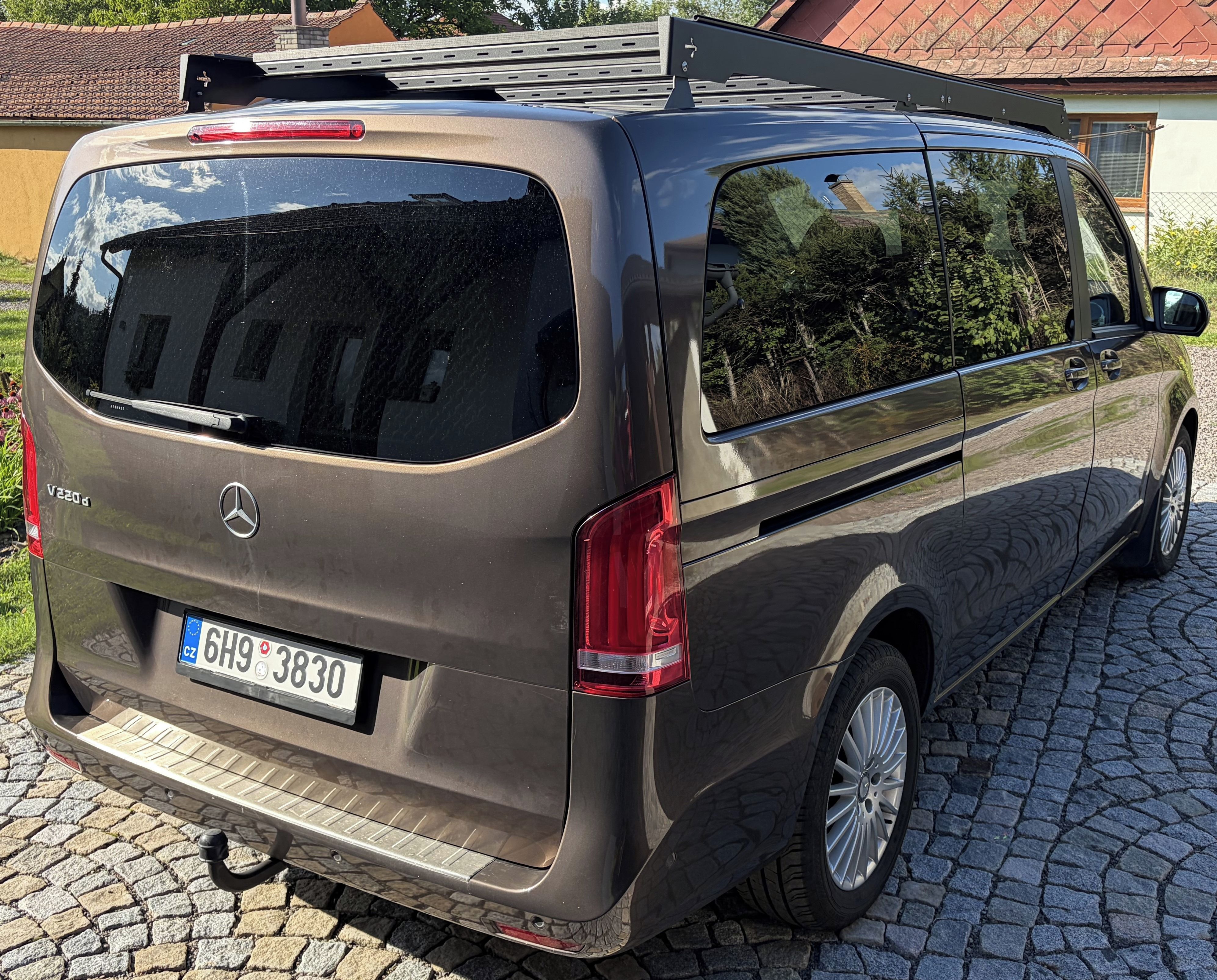 Mercedes-Benz Třídy V, V 220L, 7mist, vestavba - fotka 3