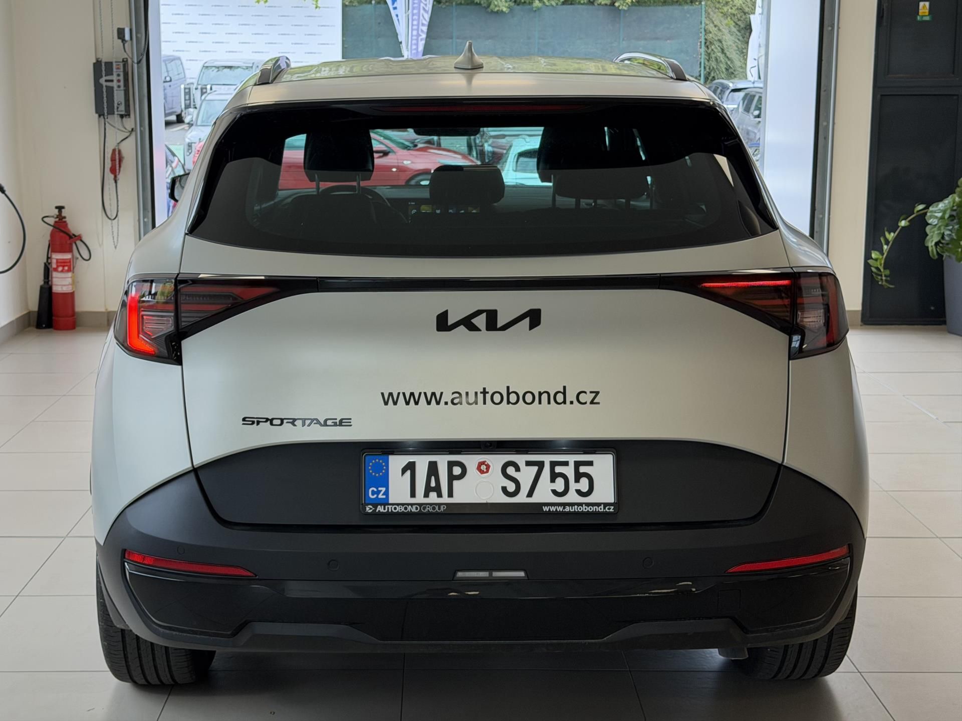Kia Sportage, 1,6 T-GDi GPF 4x4 7DCT BLACK E - fotka 4