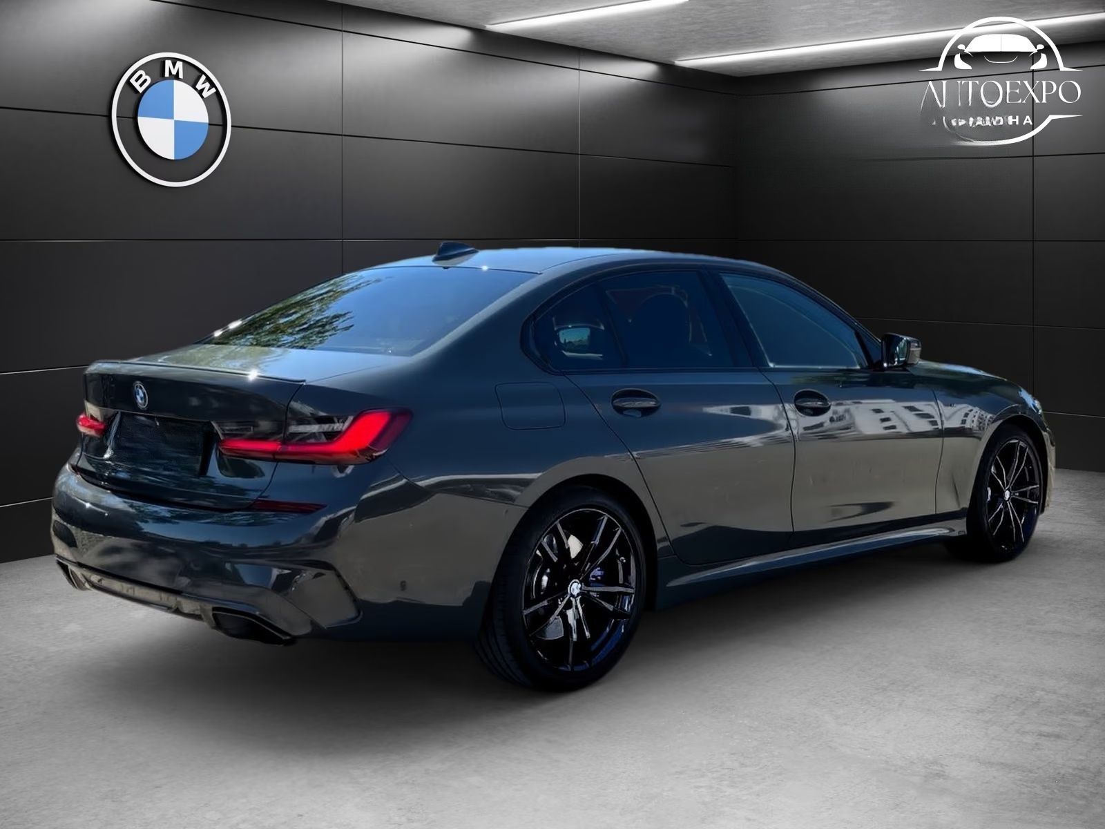 BMW Řada 3, M340i 275KW xDrive Limousine - fotka 2