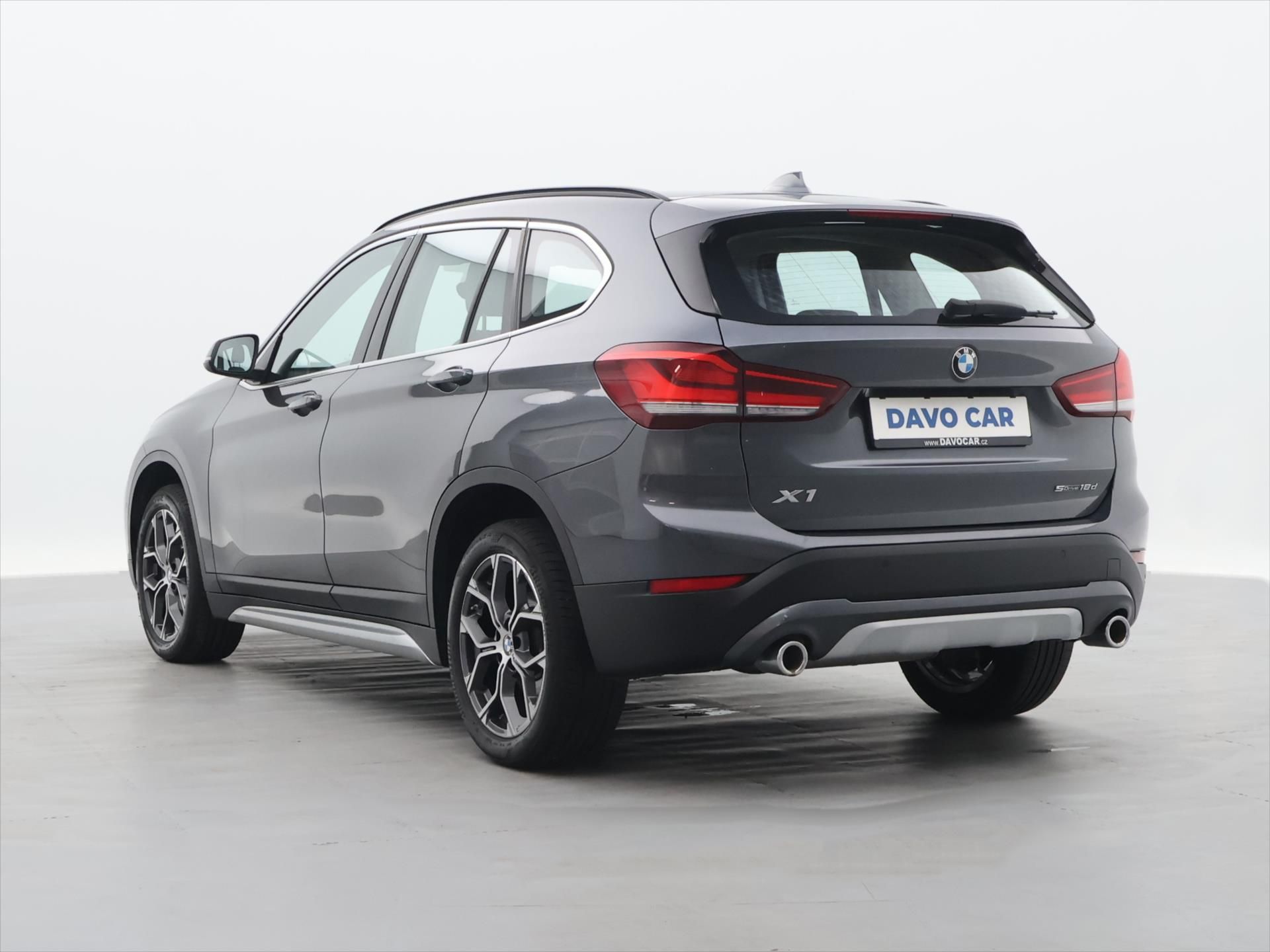 BMW X1, 2.0 18d sDrive 110kW CZ - fotka 5