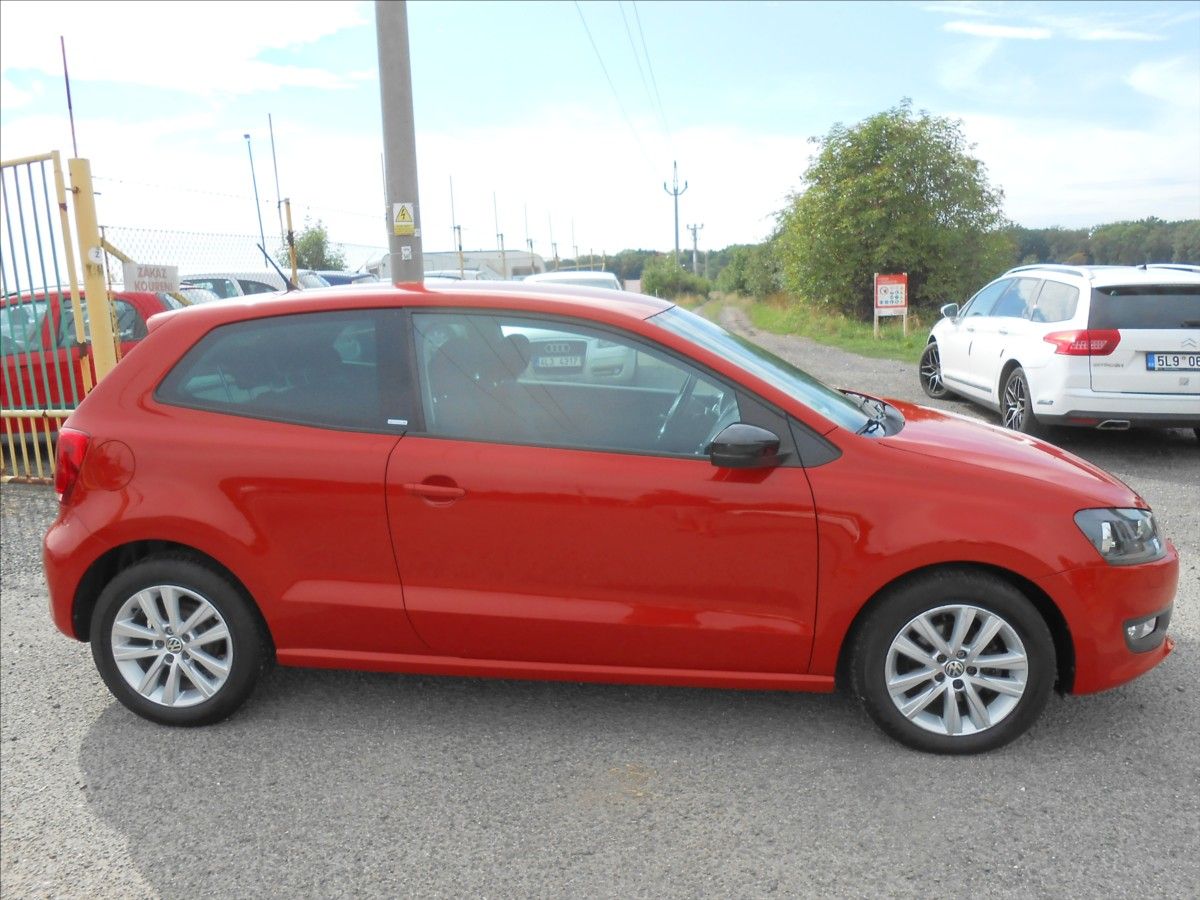 Volkswagen Polo, 1,2 HTP STYLE Serviska - fotka 3