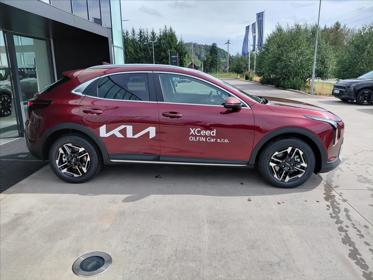 Kia XCee´d, 1,0   T-GDI 7DCT EXCLUSIVE - fotka 4