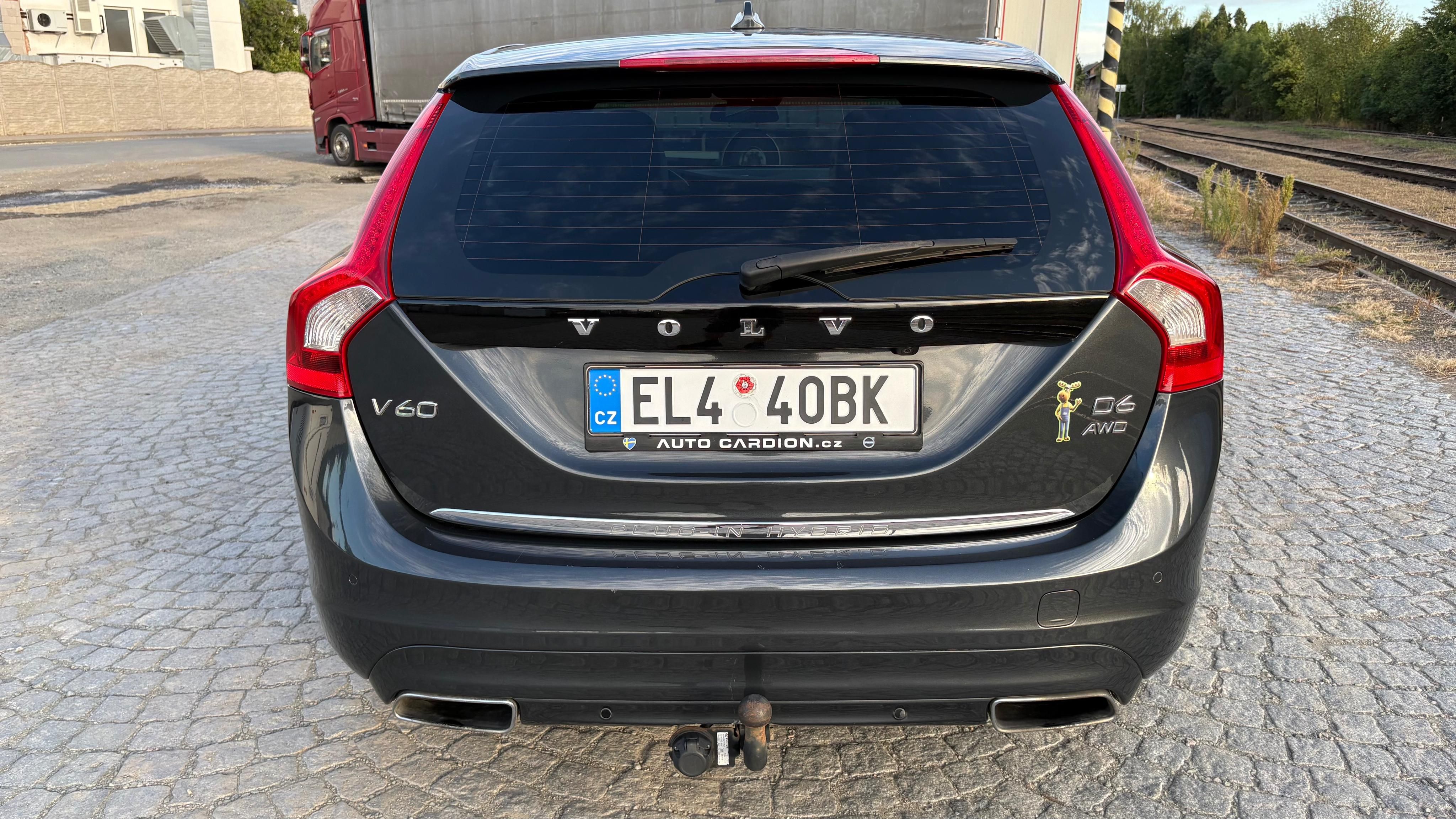 Volvo V60, Volvo V60 D6 PHEV - fotka 4
