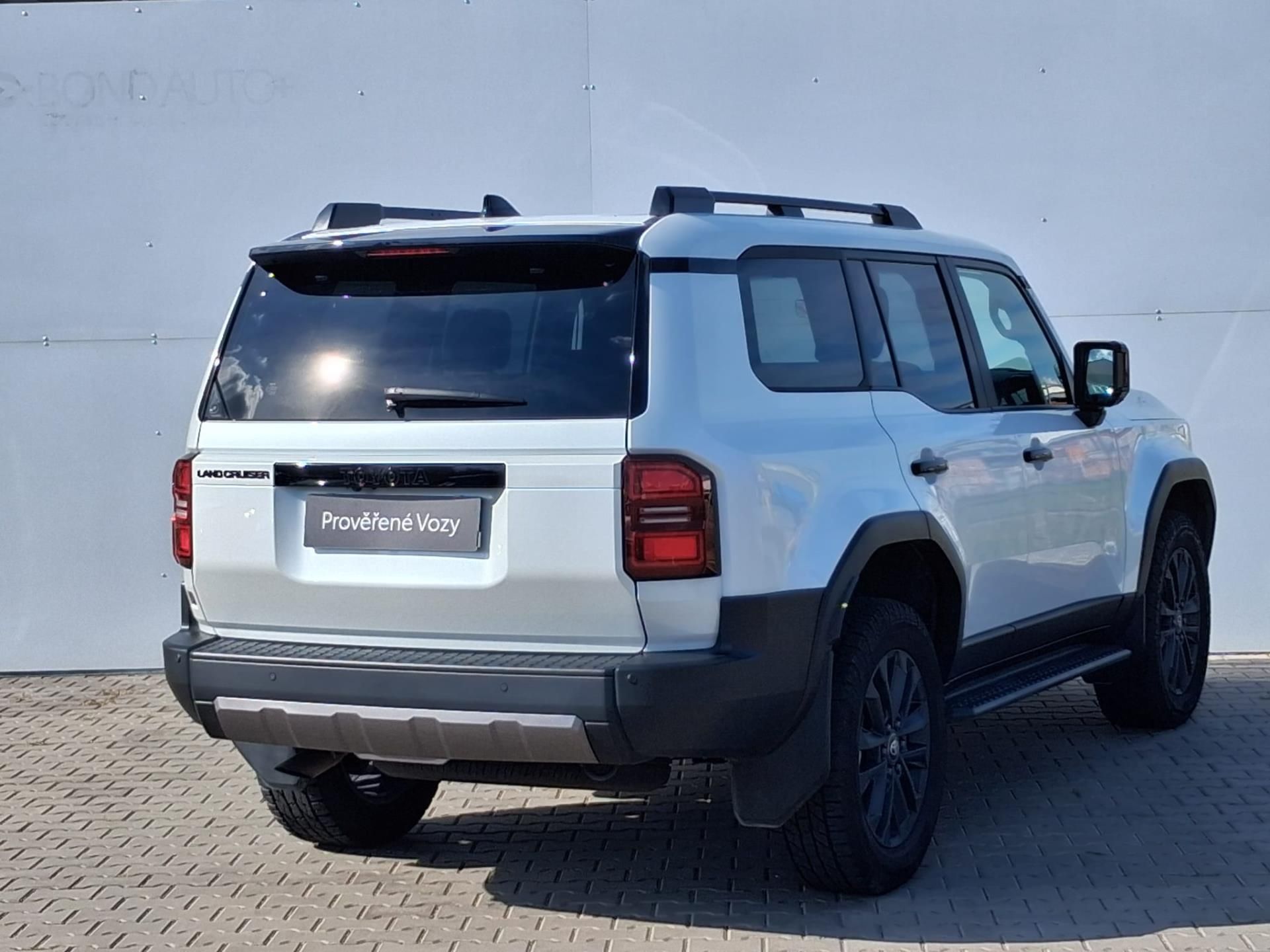 Toyota Land Cruiser, 2.8 D-4D 6AT Executive MHEV AW - fotka 2