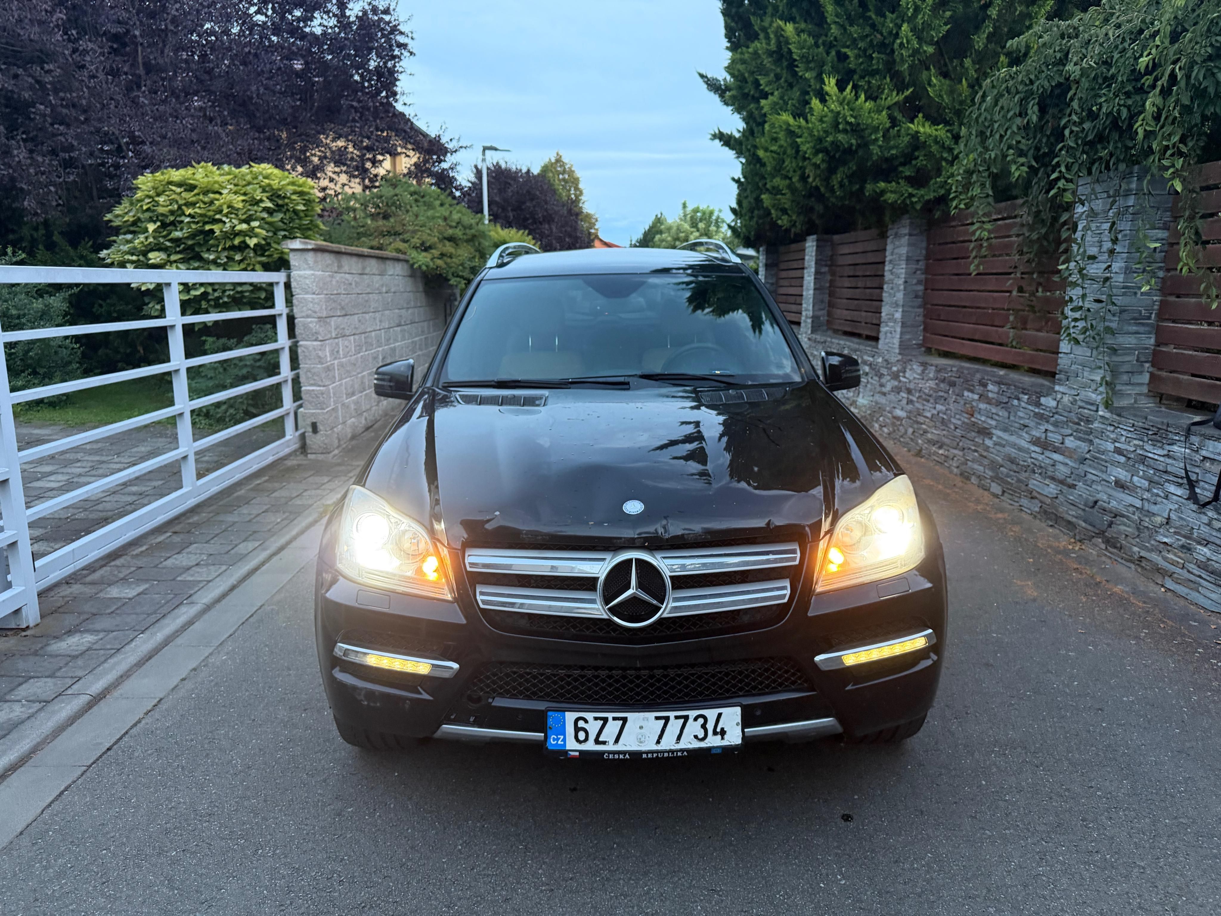 Mercedes-Benz GL, 350 cdi 7 míst - fotka 4