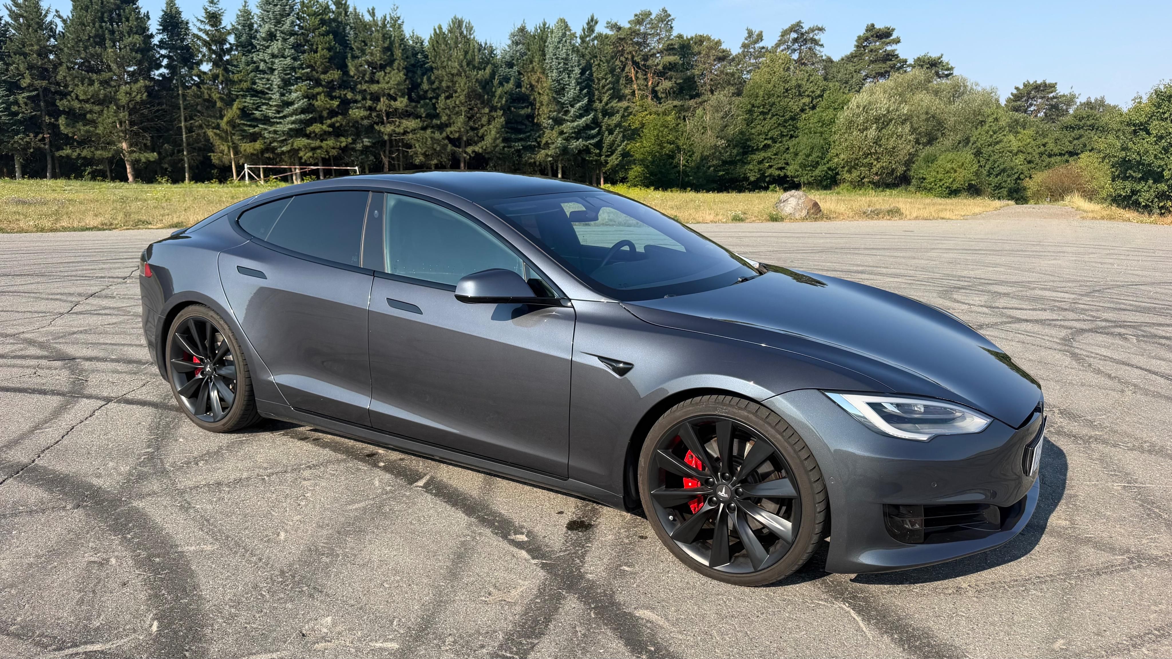 Tesla Model S, Performance 800hp Raven