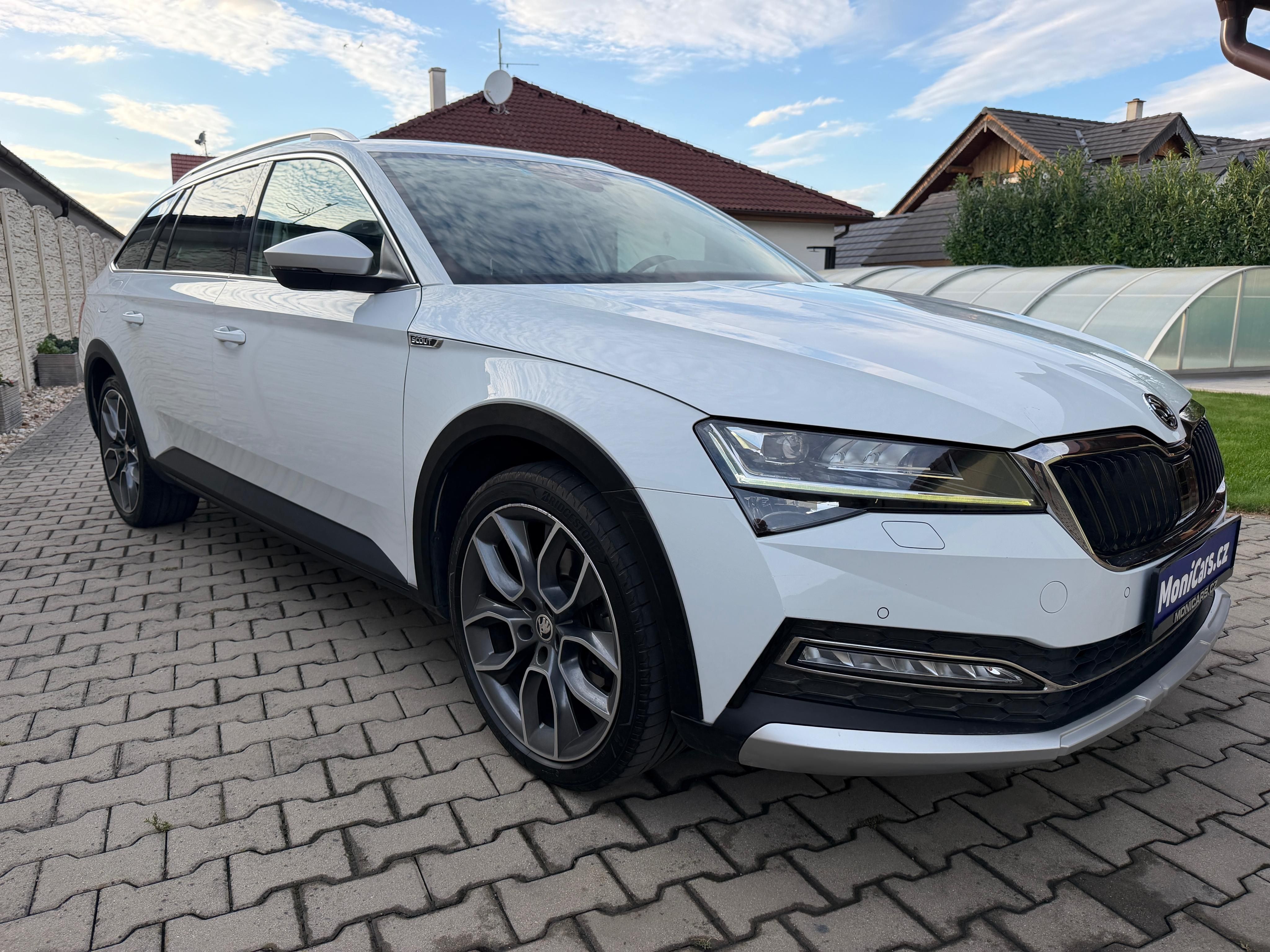 Škoda Superb, Scout 2.0 TDI 140kW 4x4 DSG - fotka 3