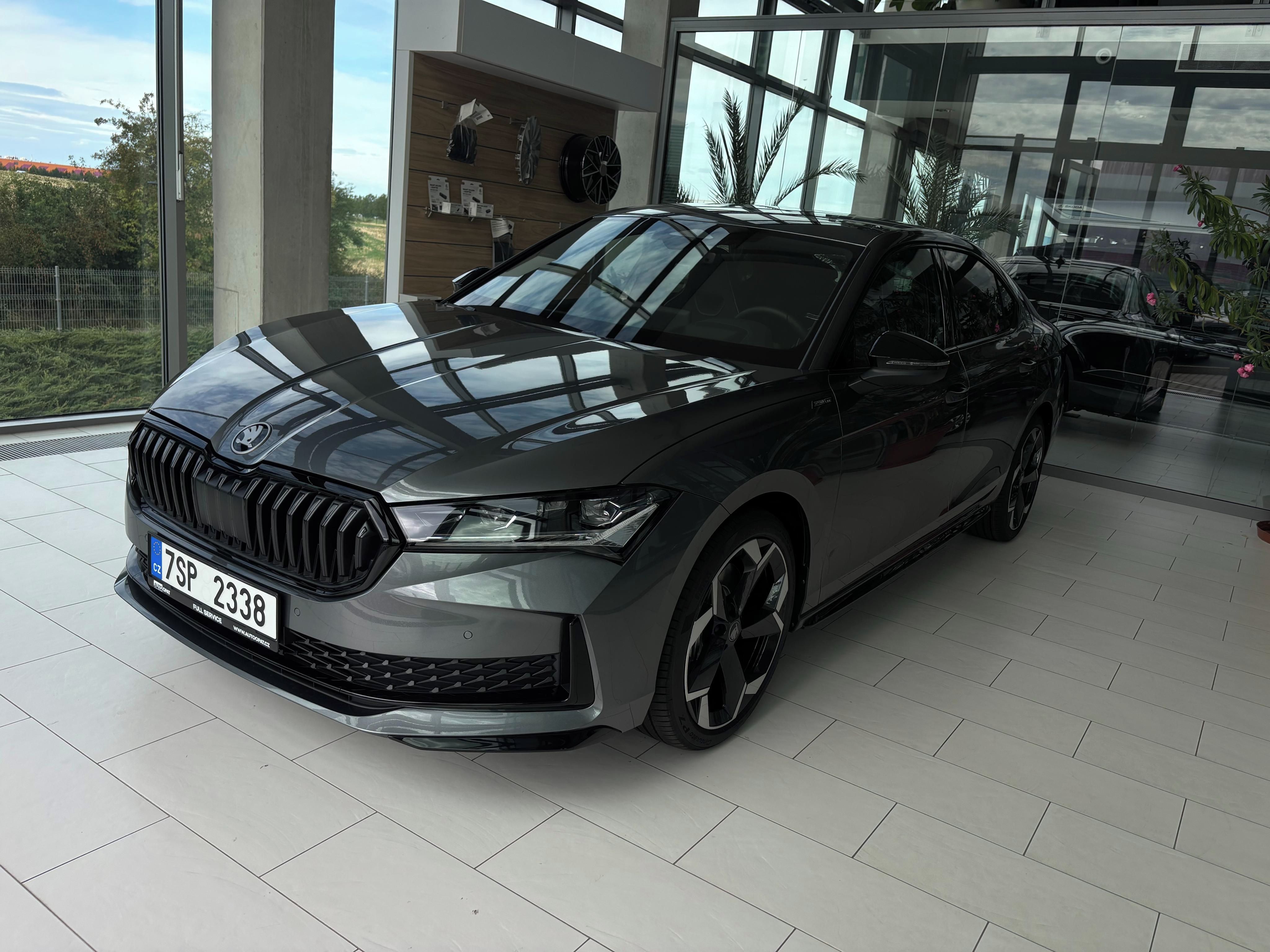 Škoda Superb, Sportline 2,0 TDI 142 kW 4x4 - fotka 3