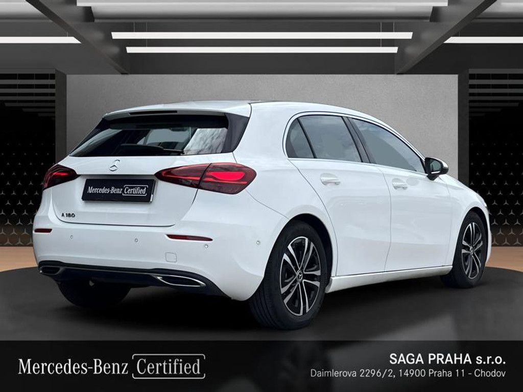 Mercedes-Benz Třídy A, Třída A 180 - fotka 4