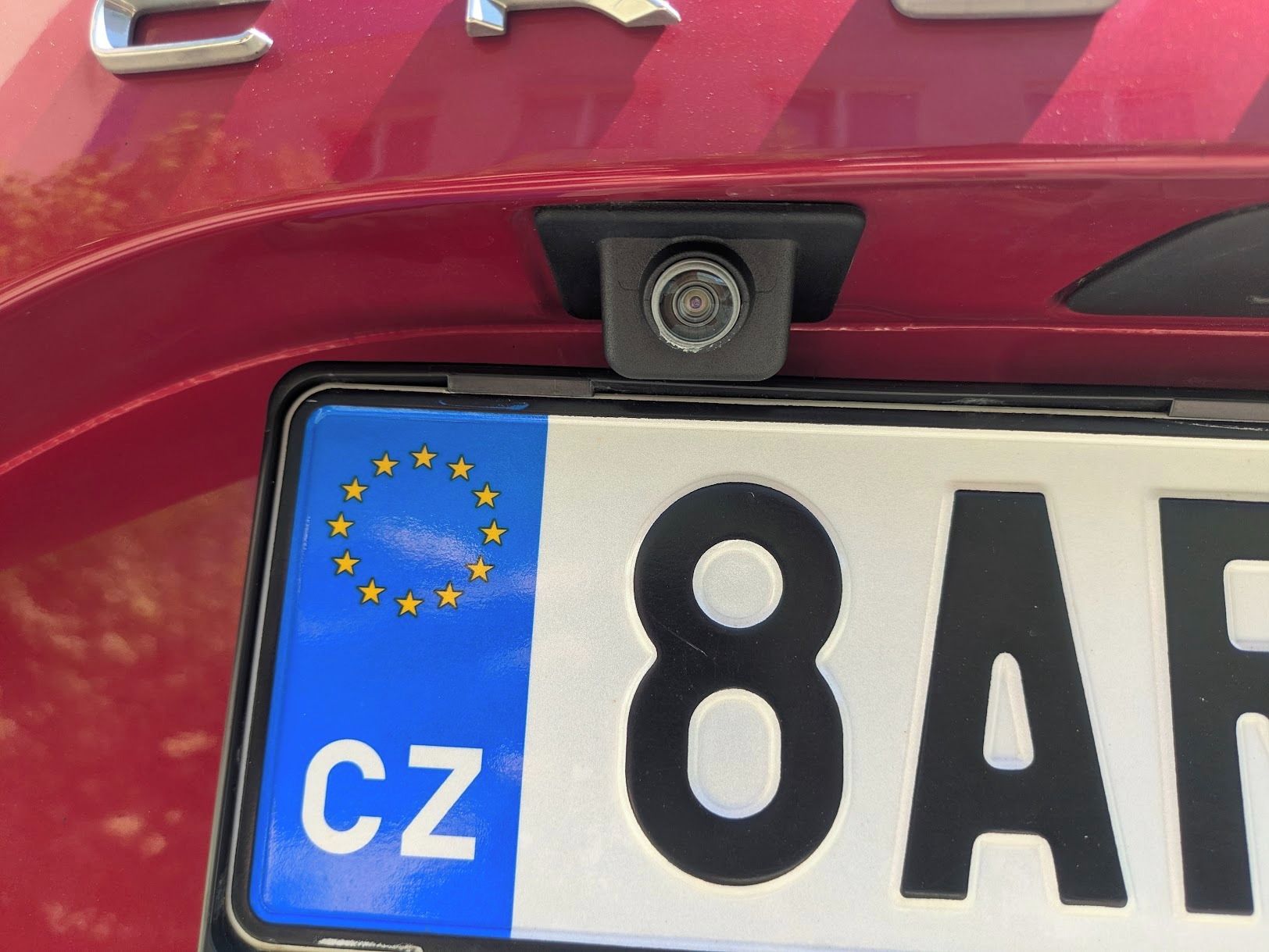 Opel Crossland, 1.2 benzín - fotka 2