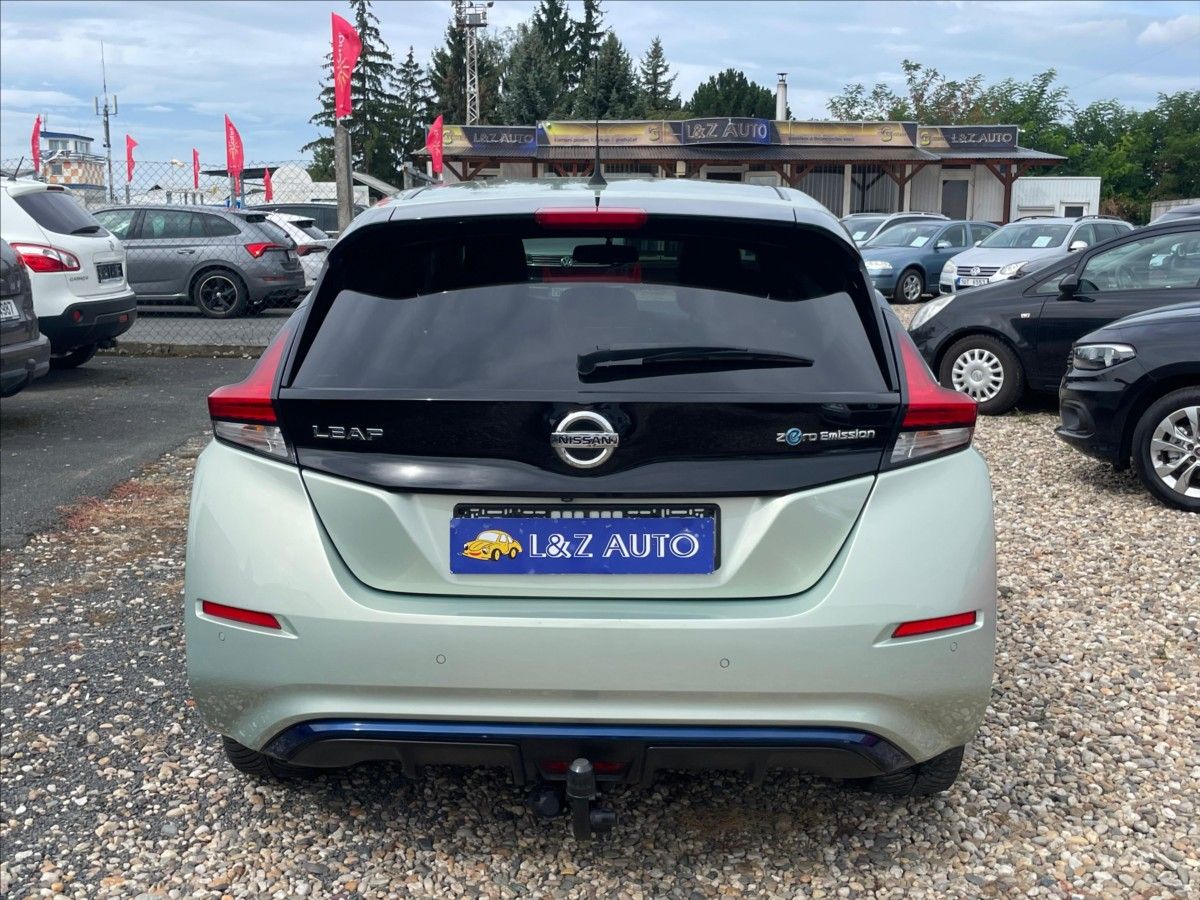 Nissan LEAF, ELEKTRO 40KWH - fotka 5