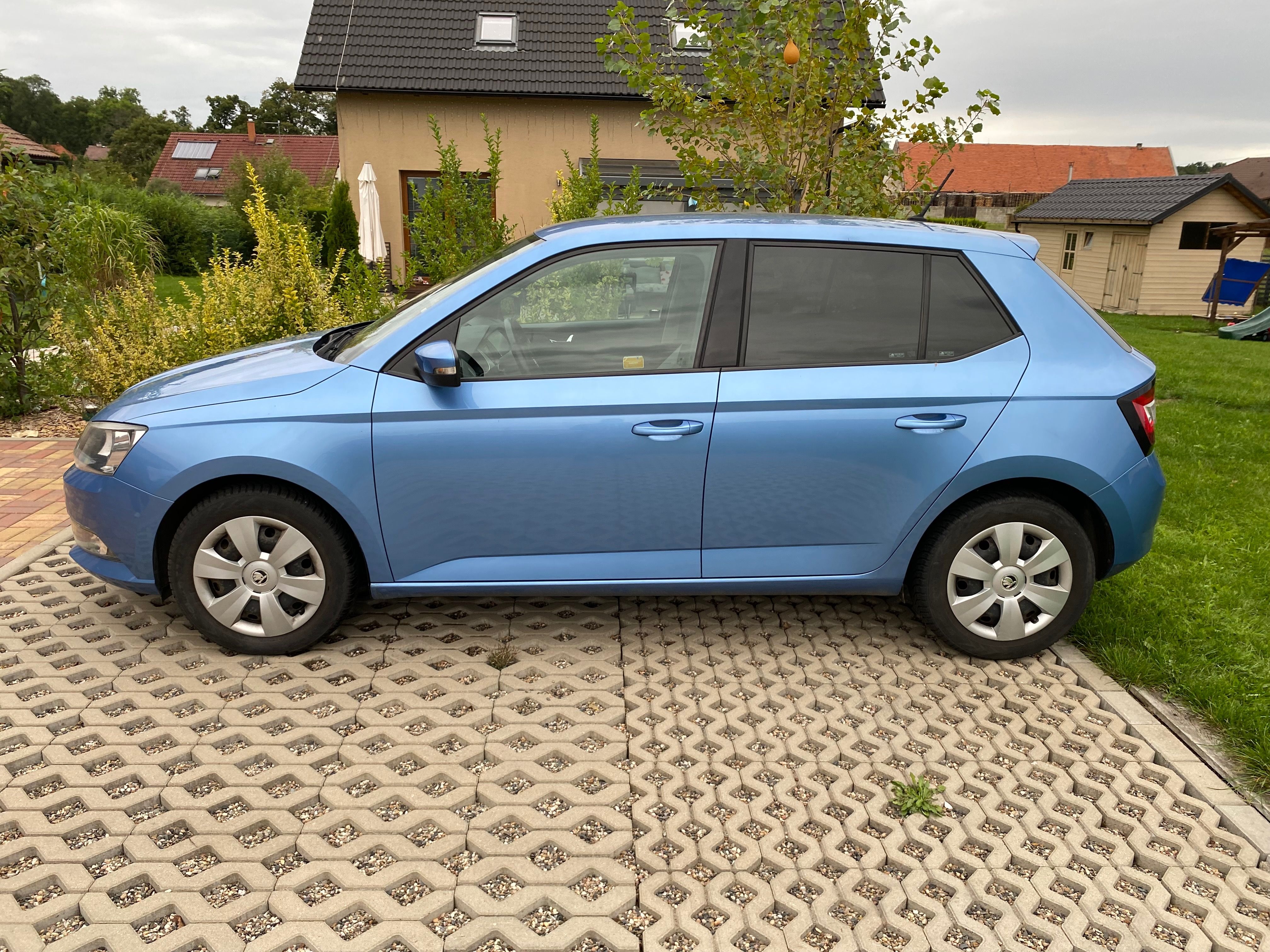 Škoda Fabia, 1,2 TSI 81KW,CZ, 2 maj.ser.kni - fotka 3